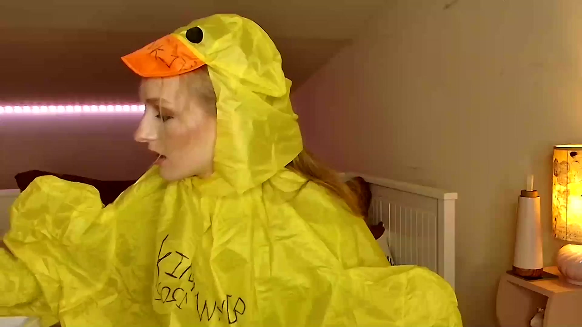 Gallery image thumbnail from Kinkywander's myfreecams stream on, 10/22/2023, 20:12 image 6 of 20