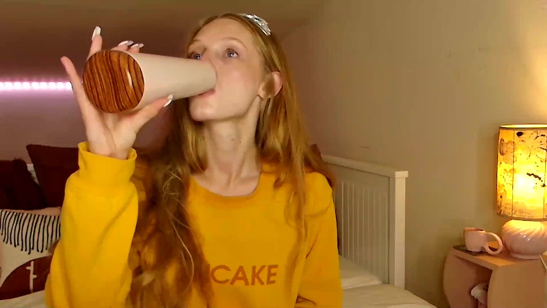 Gallery image thumbnail from Kinkywander's myfreecams stream on, 10/28/2023, 20:11 image 16 of 20