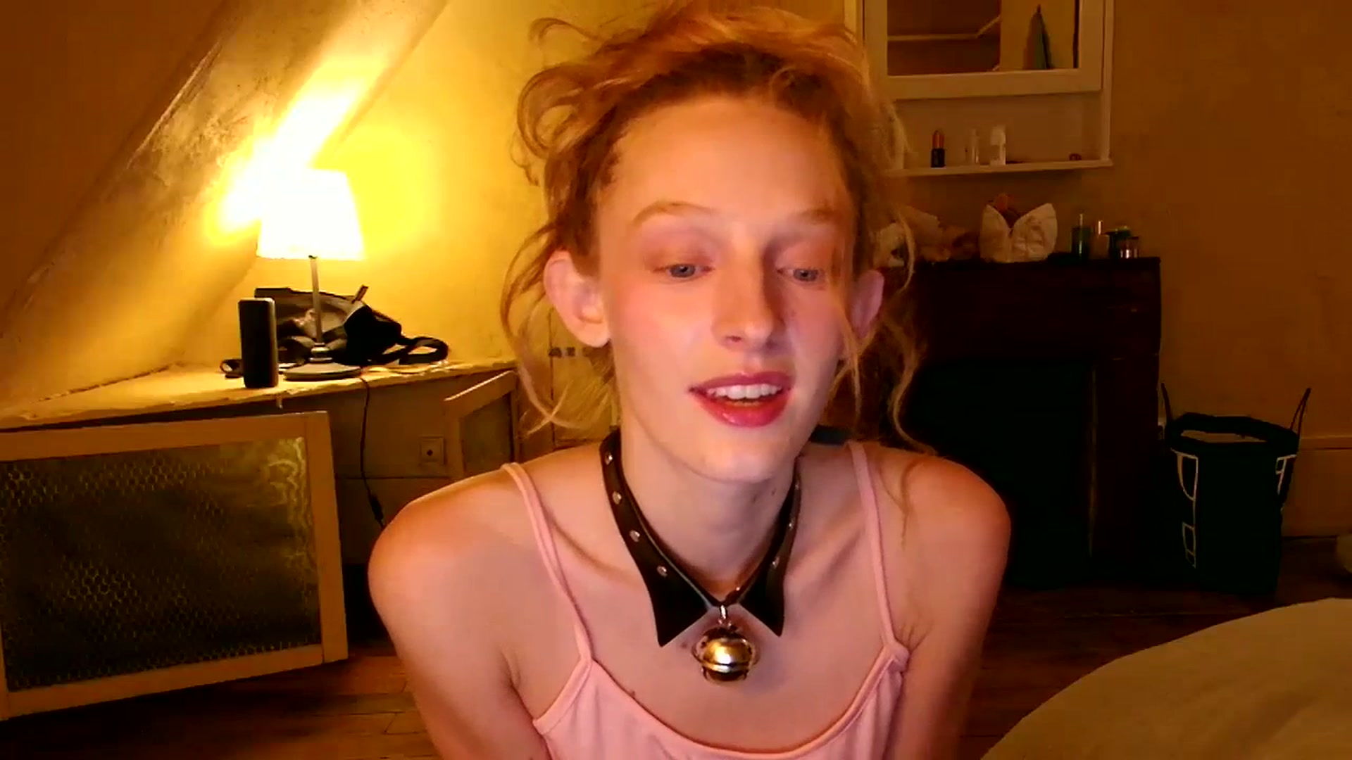 Gallery image thumbnail from Kinkywander's myfreecams stream on, 11/04/2023, 21:55 image 5 of 20