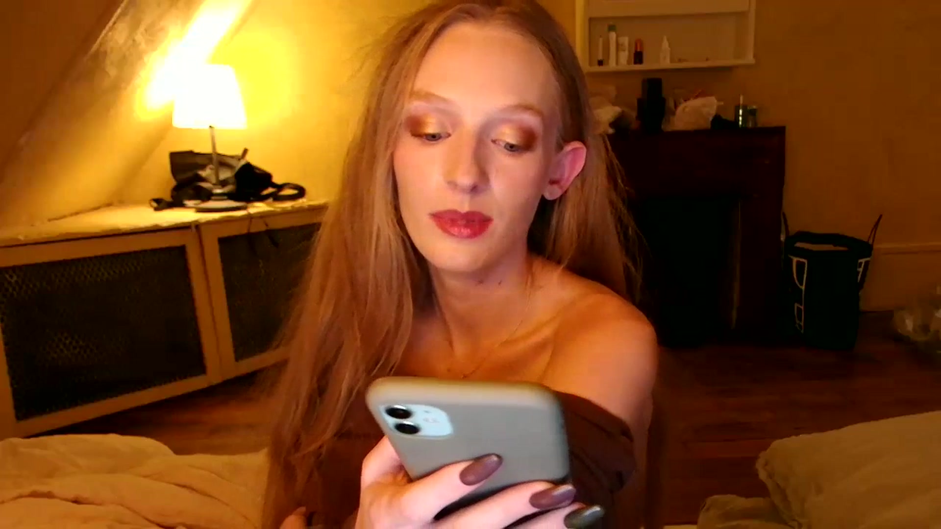Gallery image thumbnail from Kinkywander's myfreecams stream on, 11/05/2023, 21:15 image 6 of 20