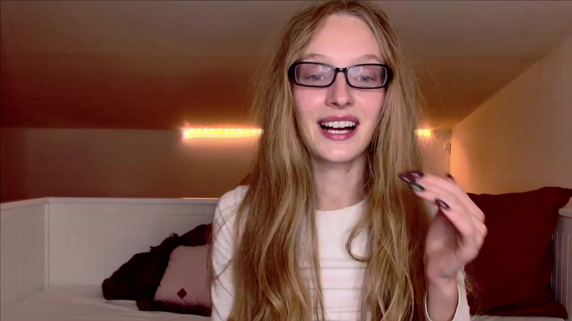 Gallery image thumbnail from Kinkywander's myfreecams stream on, 11/19/2023, 22:17 image 11 of 20