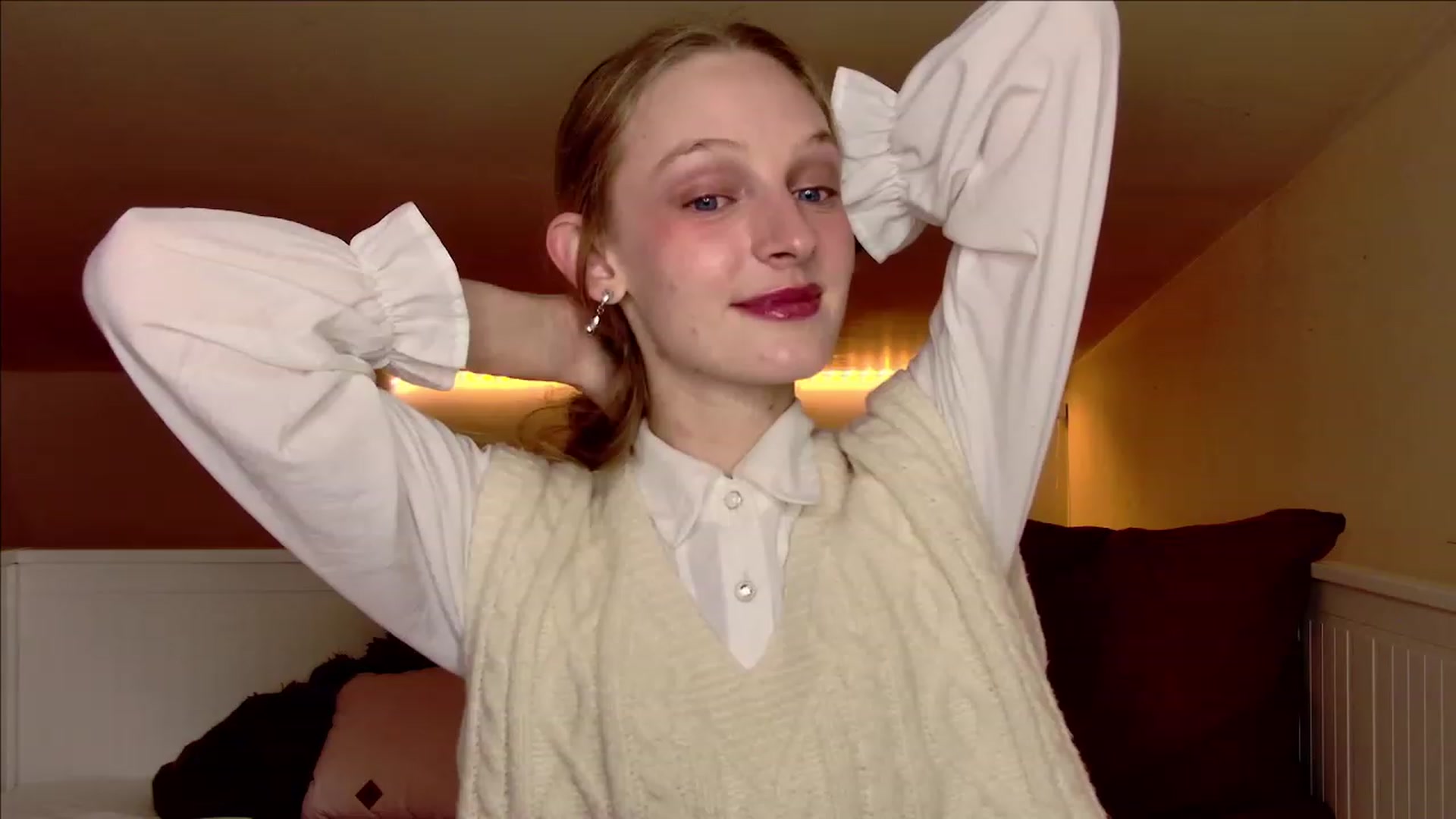 Gallery image thumbnail from Kinkywander's myfreecams stream on, 11/25/2023, 22:36 image 4 of 20