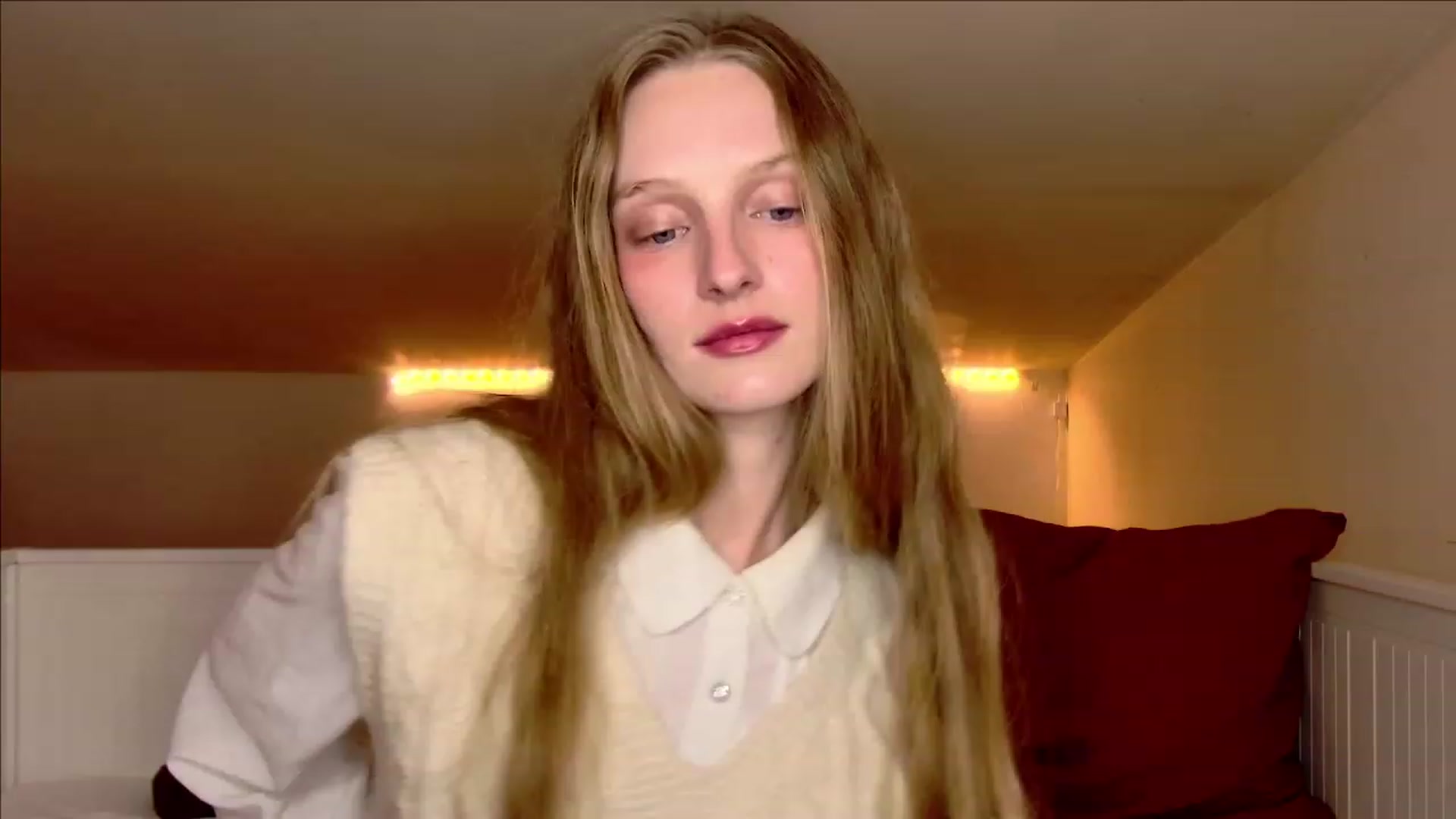 Gallery image thumbnail from Kinkywander's myfreecams stream on, 11/25/2023, 22:36 image 2 of 20