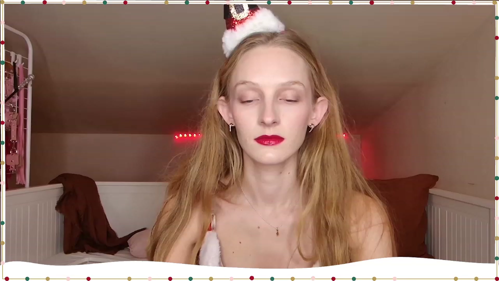Gallery image thumbnail from Kinkywander's myfreecams stream on, 12/03/2023, 20:33 image 7 of 20
