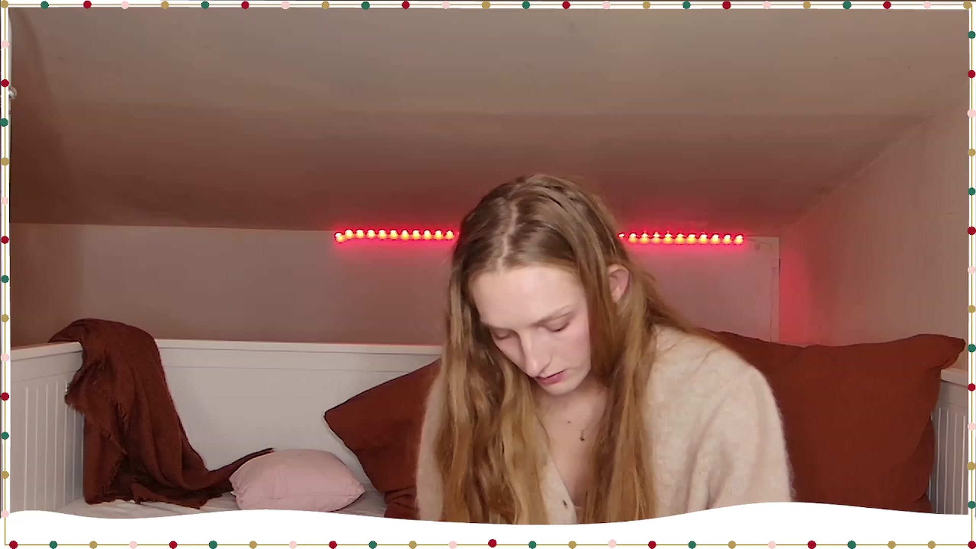 Gallery image thumbnail from Kinkywander's myfreecams stream on, 12/03/2023, 20:33 image 4 of 20