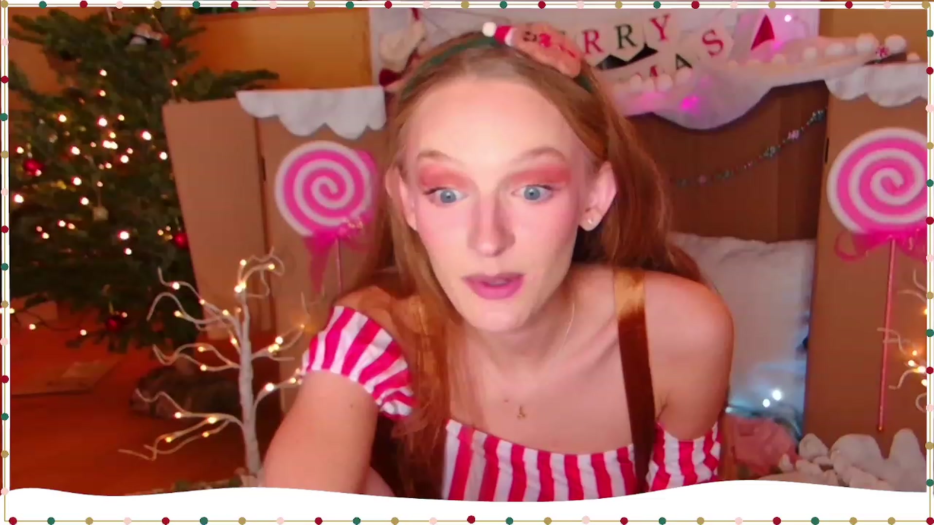 Gallery image thumbnail from Kinkywander's myfreecams stream on, 12/17/2023, 21:20 image 20 of 20
