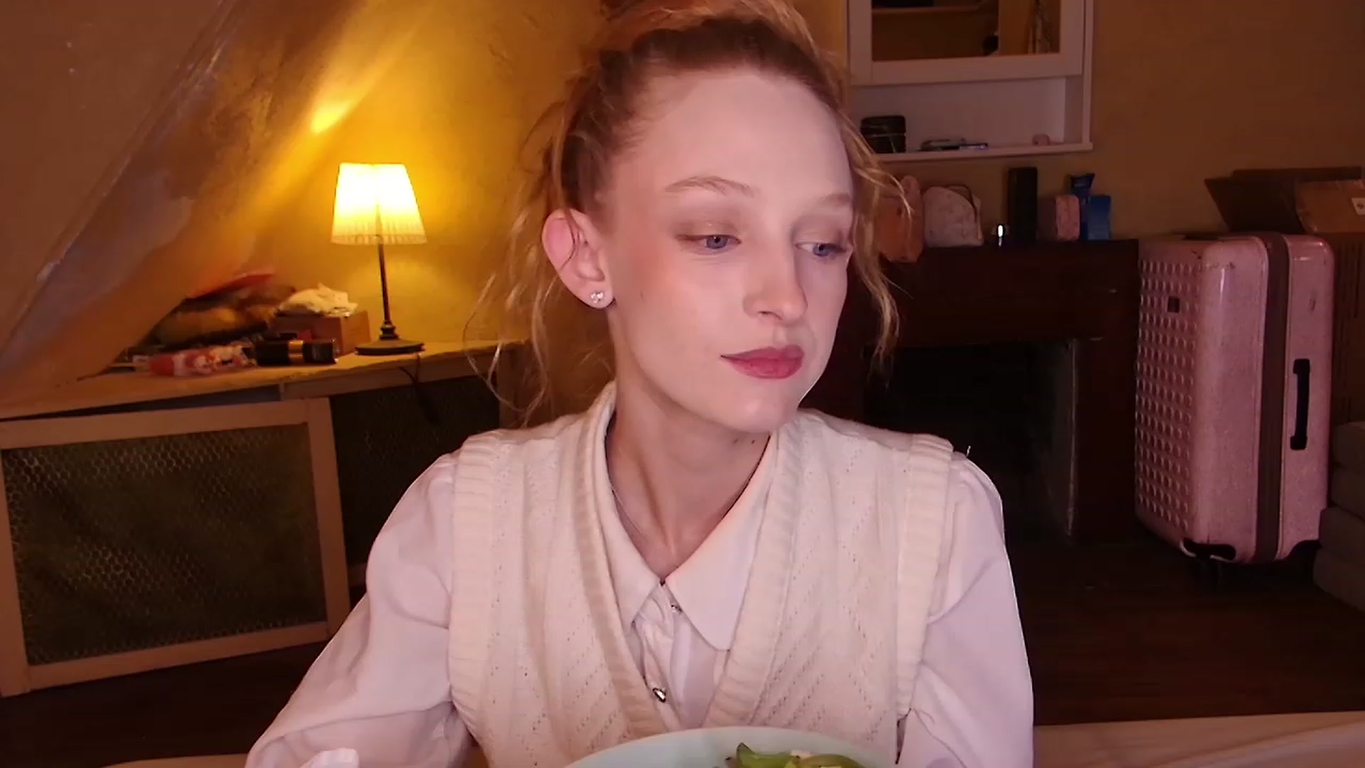 Gallery image thumbnail from Kinkywander's myfreecams stream on, 01/13/2024, 20:02 image 13 of 20