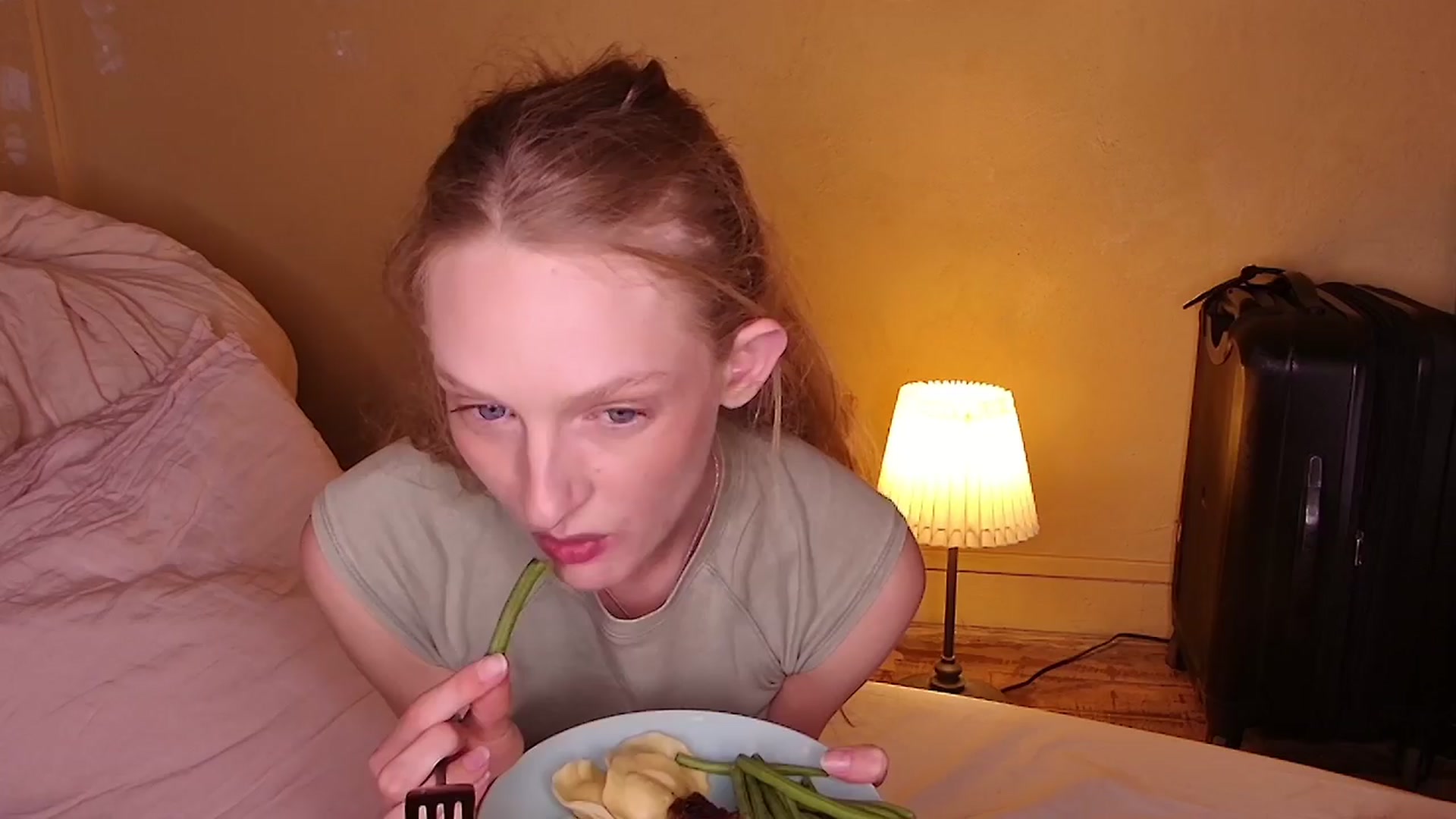 Gallery image thumbnail from Kinkywander's myfreecams stream on, 03/30/2024, 21:10 image 12 of 20