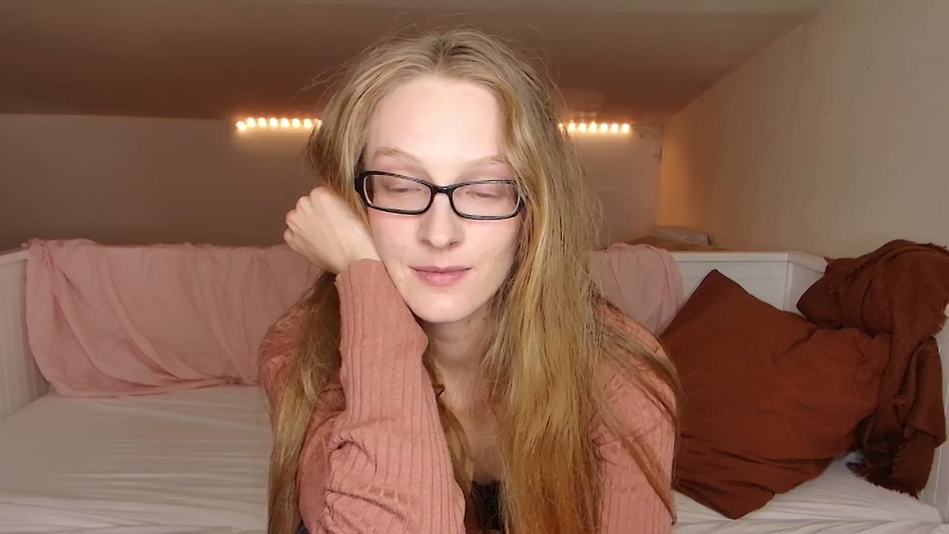 Gallery image thumbnail from Kinkywander's myfreecams stream on, 05/25/2024, 20:55 image 19 of 20