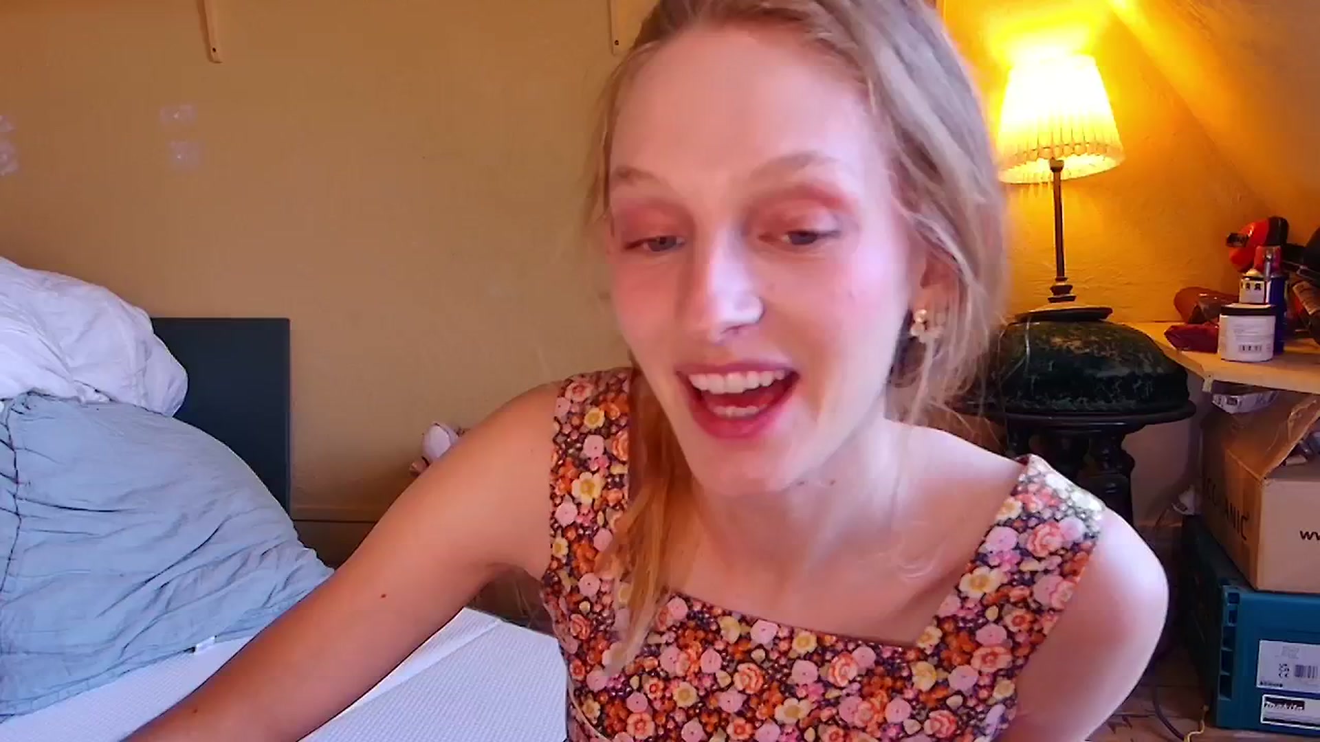 Gallery image thumbnail from Kinkywander's myfreecams stream on, 06/23/2024, 20:51 image 5 of 20