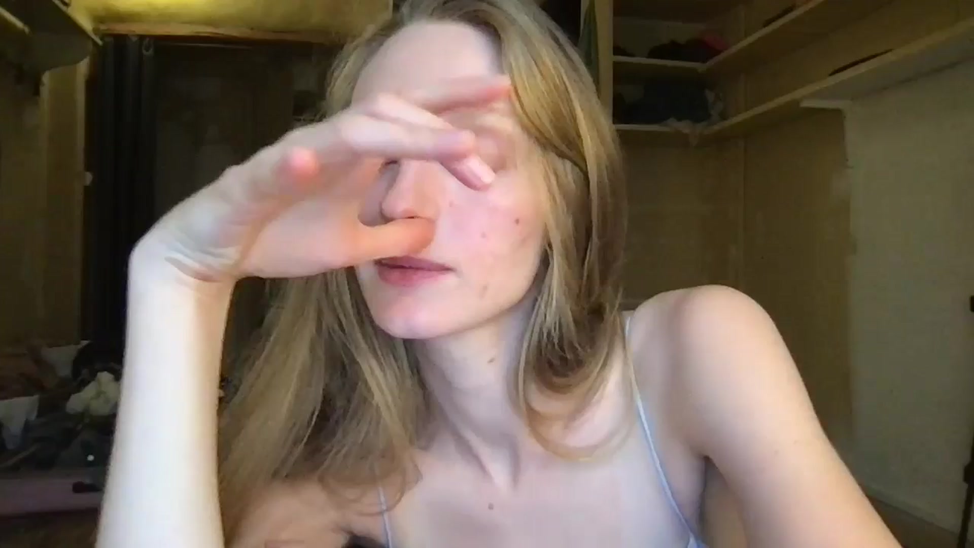 Gallery image thumbnail from Kinkywander's myfreecams stream on, 07/20/2024, 21:18 image 8 of 20