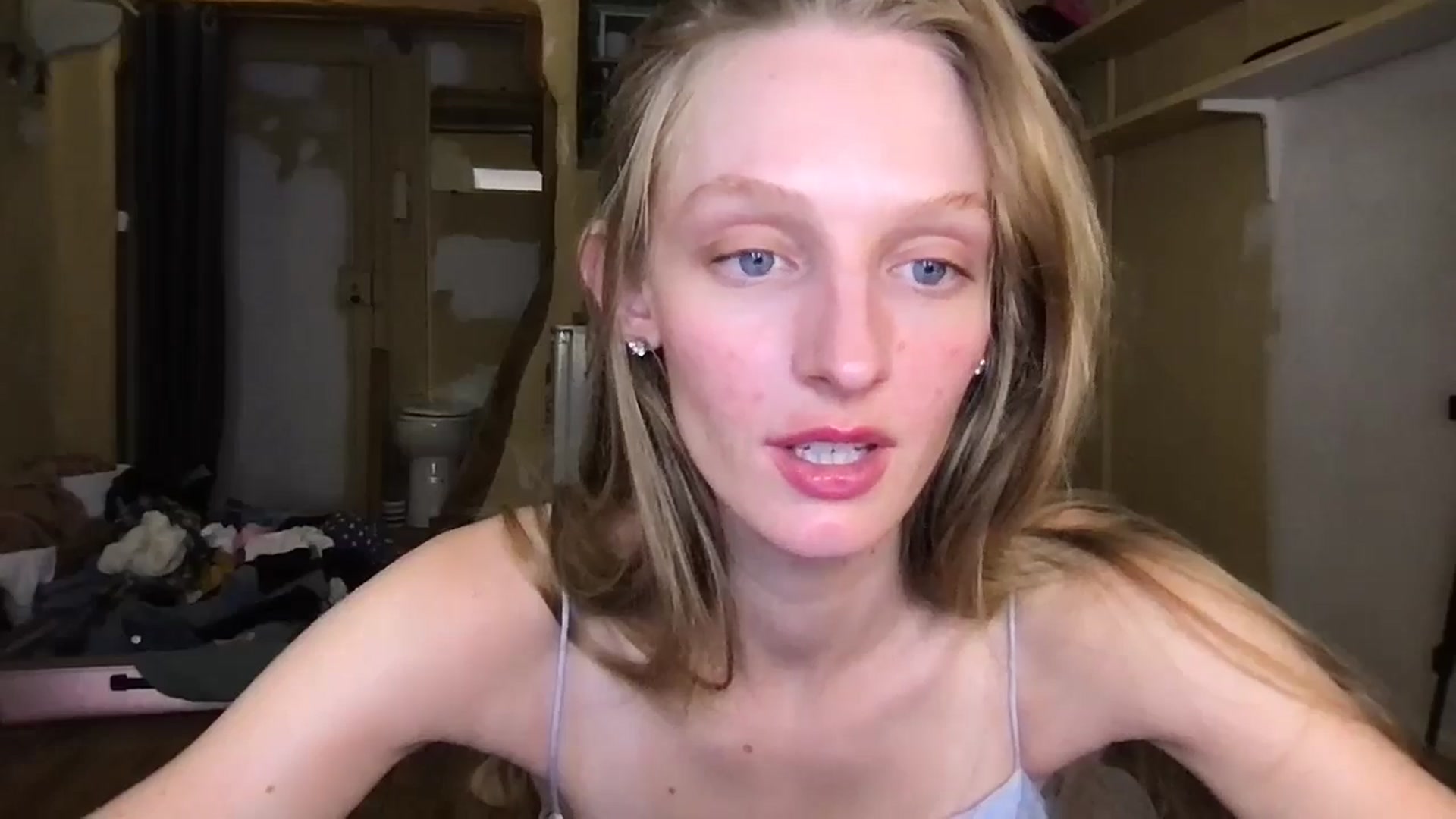 Gallery image thumbnail from Kinkywander's myfreecams stream on, 07/20/2024, 21:18 image 11 of 20