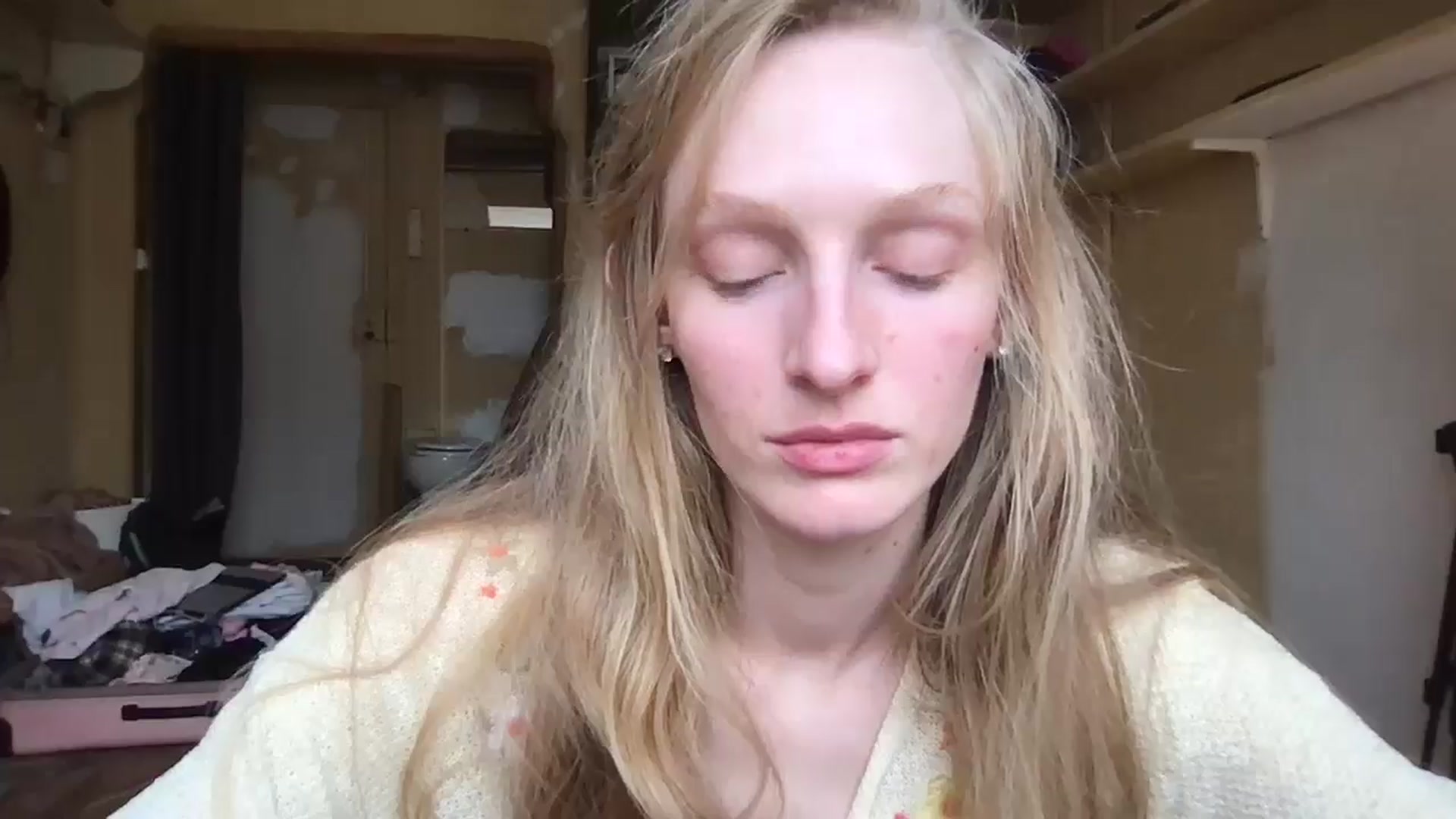 Gallery image thumbnail from Kinkywander's myfreecams stream on, 07/20/2024, 21:18 image 3 of 20