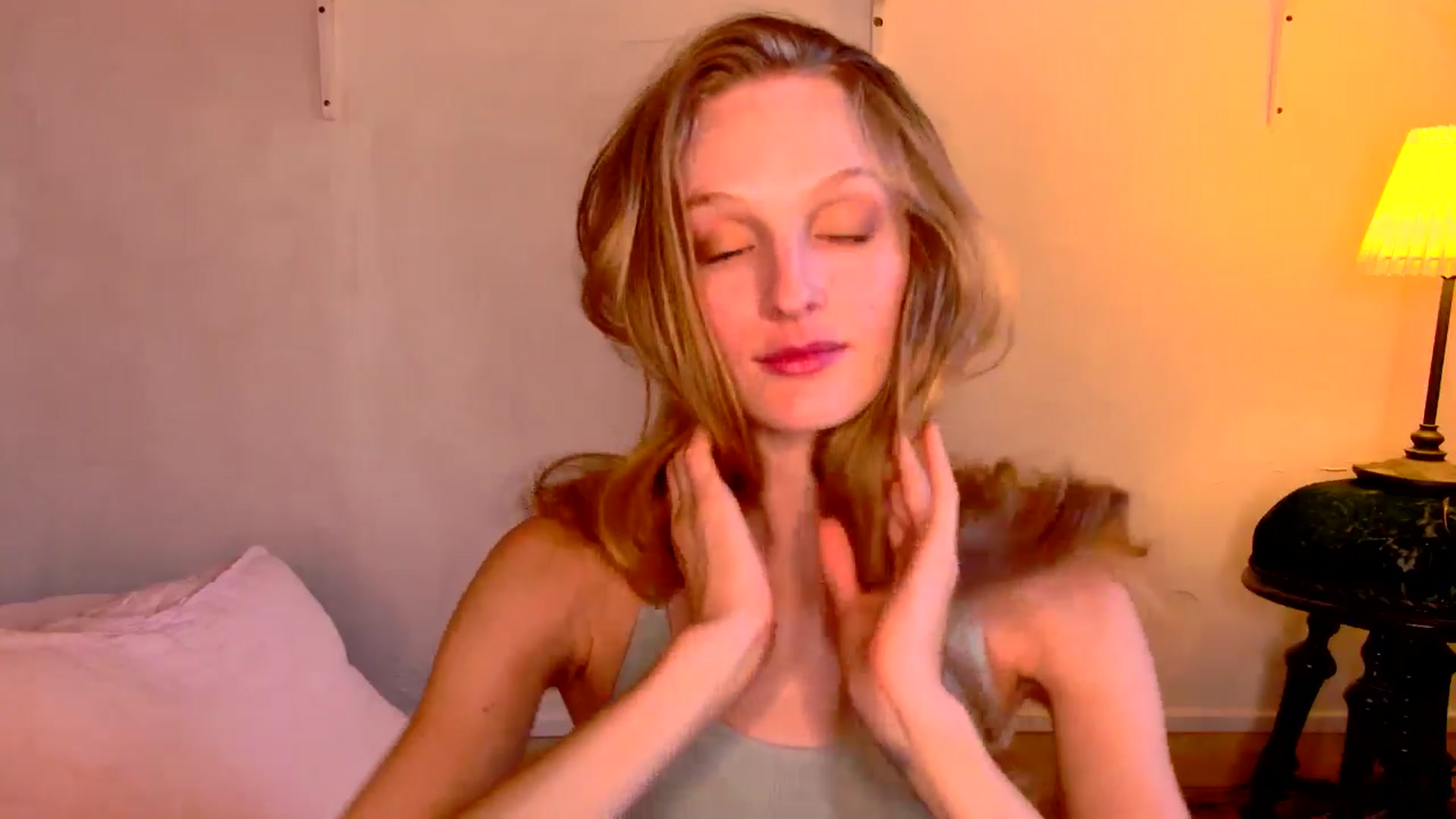 Gallery image thumbnail from Kinkywander's myfreecams stream on, 07/21/2024, 20:36 image 11 of 20