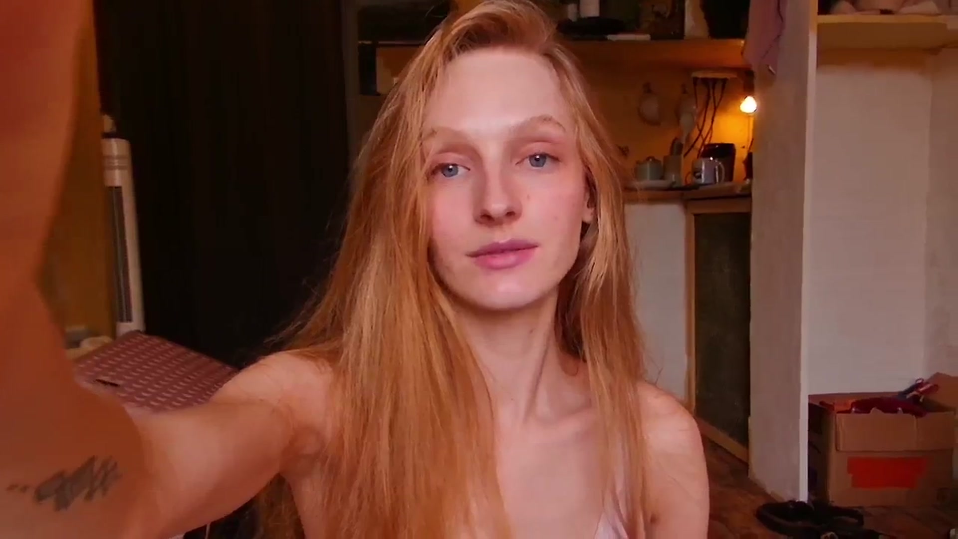 Gallery image thumbnail from Kinkywander's myfreecams stream on, 07/27/2024, 21:06 image 5 of 20