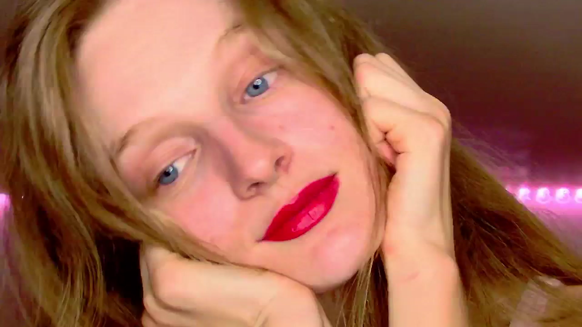Gallery image thumbnail from Kinkywander's myfreecams stream on, 08/04/2024, 20:27 image 11 of 20