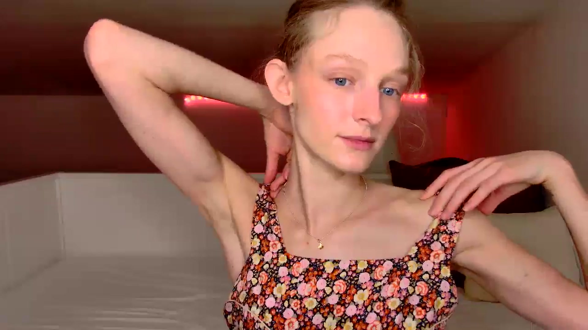 Gallery image thumbnail from Kinkywander's myfreecams stream on, 08/25/2024, 20:24 image 4 of 20