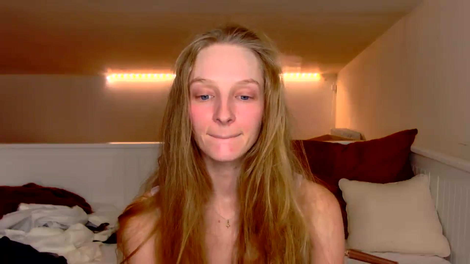 Gallery image thumbnail from Kinkywander's myfreecams stream on, 09/15/2024, 20:43 image 20 of 20