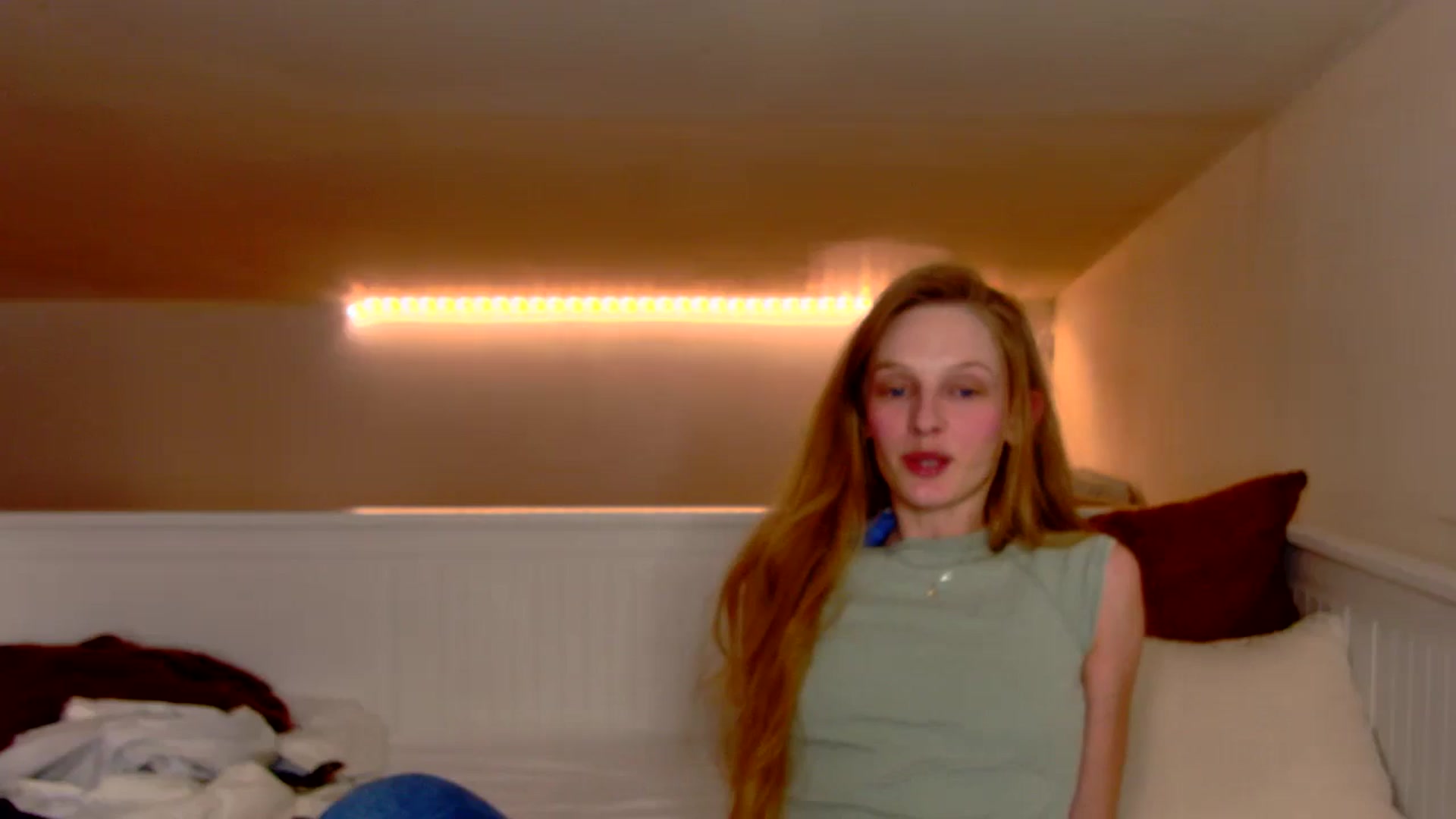 Gallery image thumbnail from Kinkywander's myfreecams stream on, 09/15/2024, 20:43 image 1 of 20
