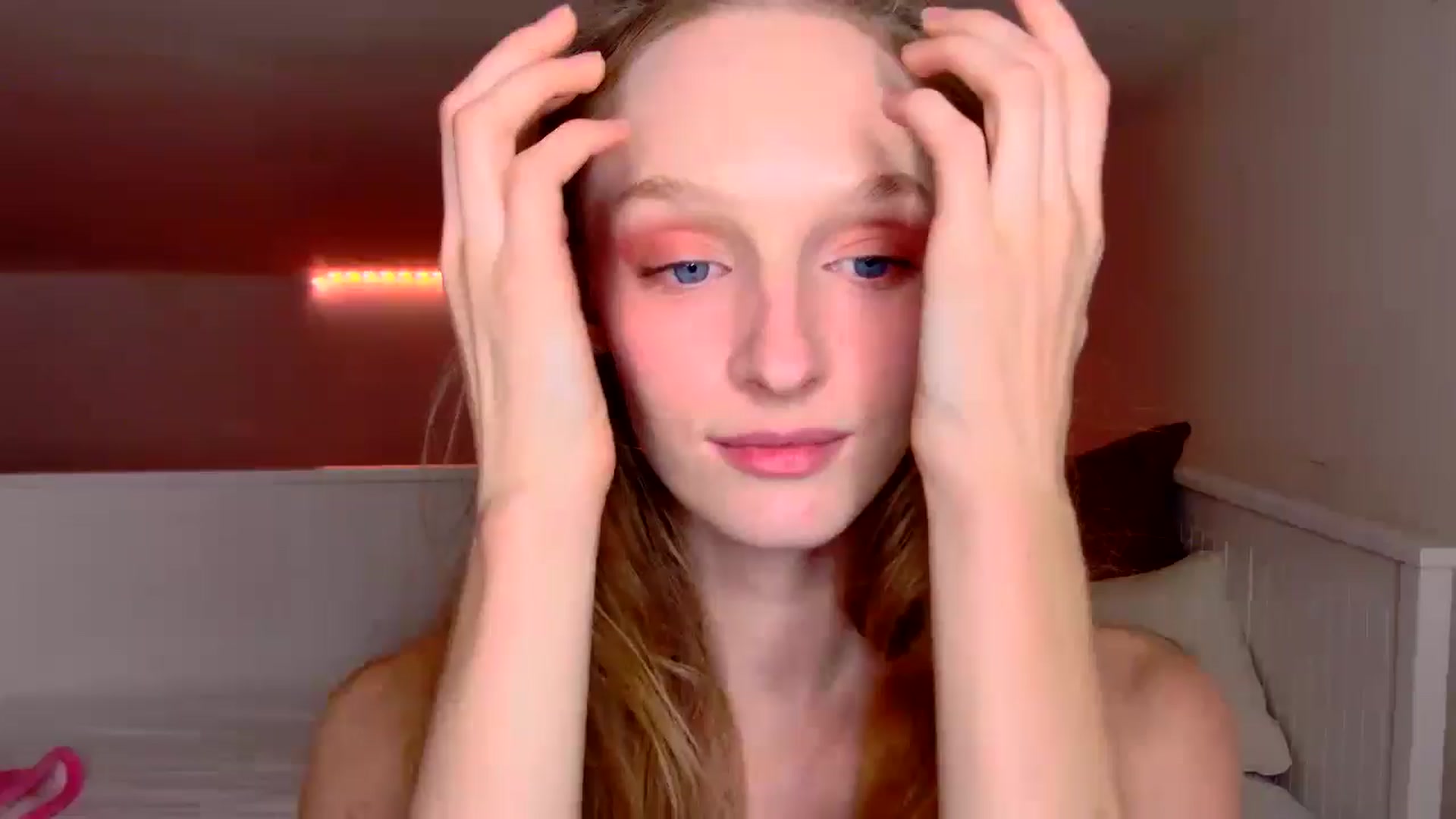 Gallery image thumbnail from Kinkywander's myfreecams stream on, 09/21/2024, 20:18 image 1 of 20