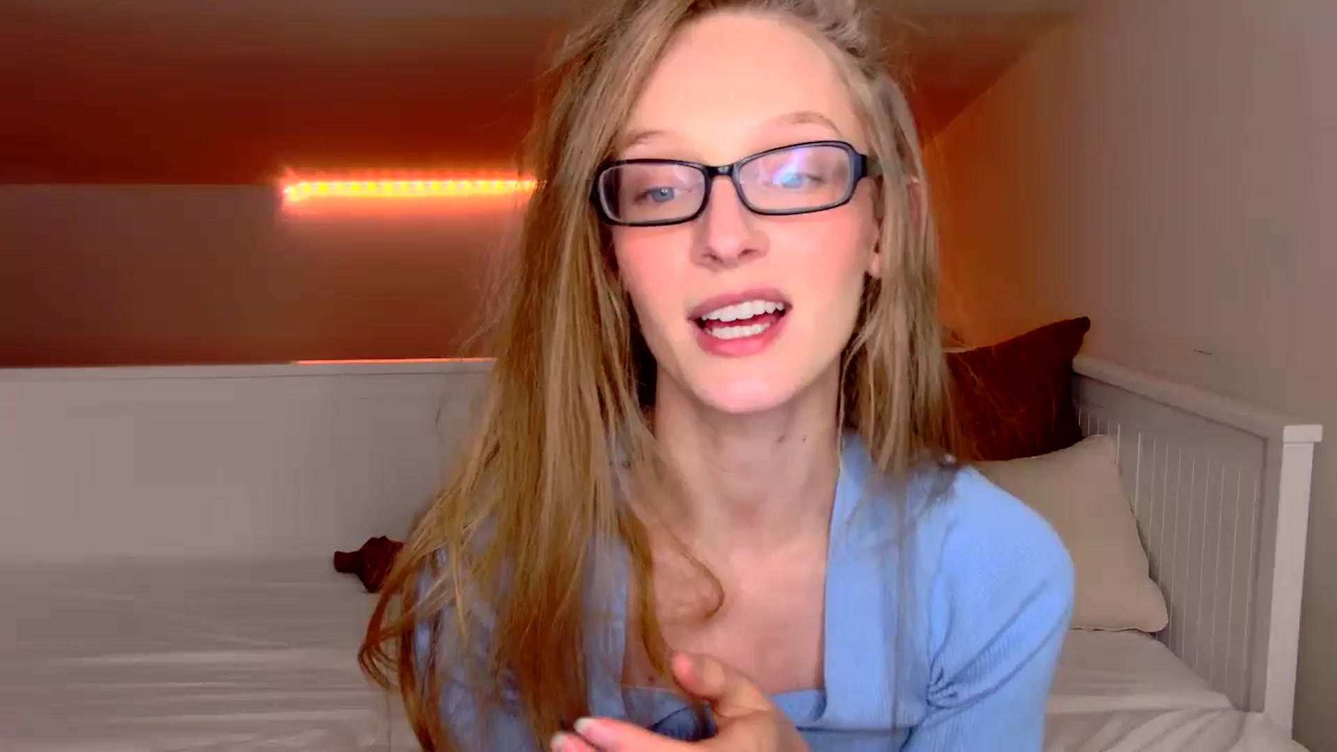 Gallery image thumbnail from Kinkywander's myfreecams stream on, 09/29/2024, 20:44 image 11 of 20