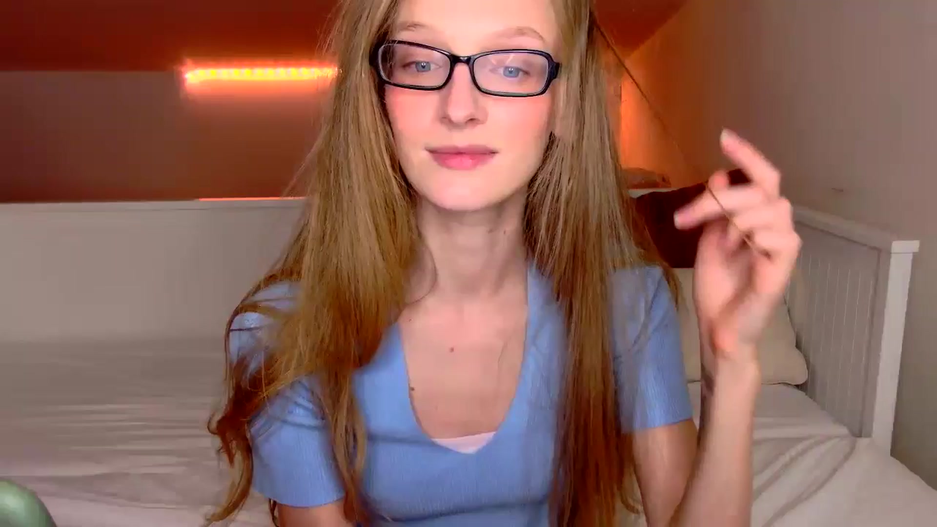 Gallery image thumbnail from Kinkywander's myfreecams stream on, 09/29/2024, 20:44 image 12 of 20