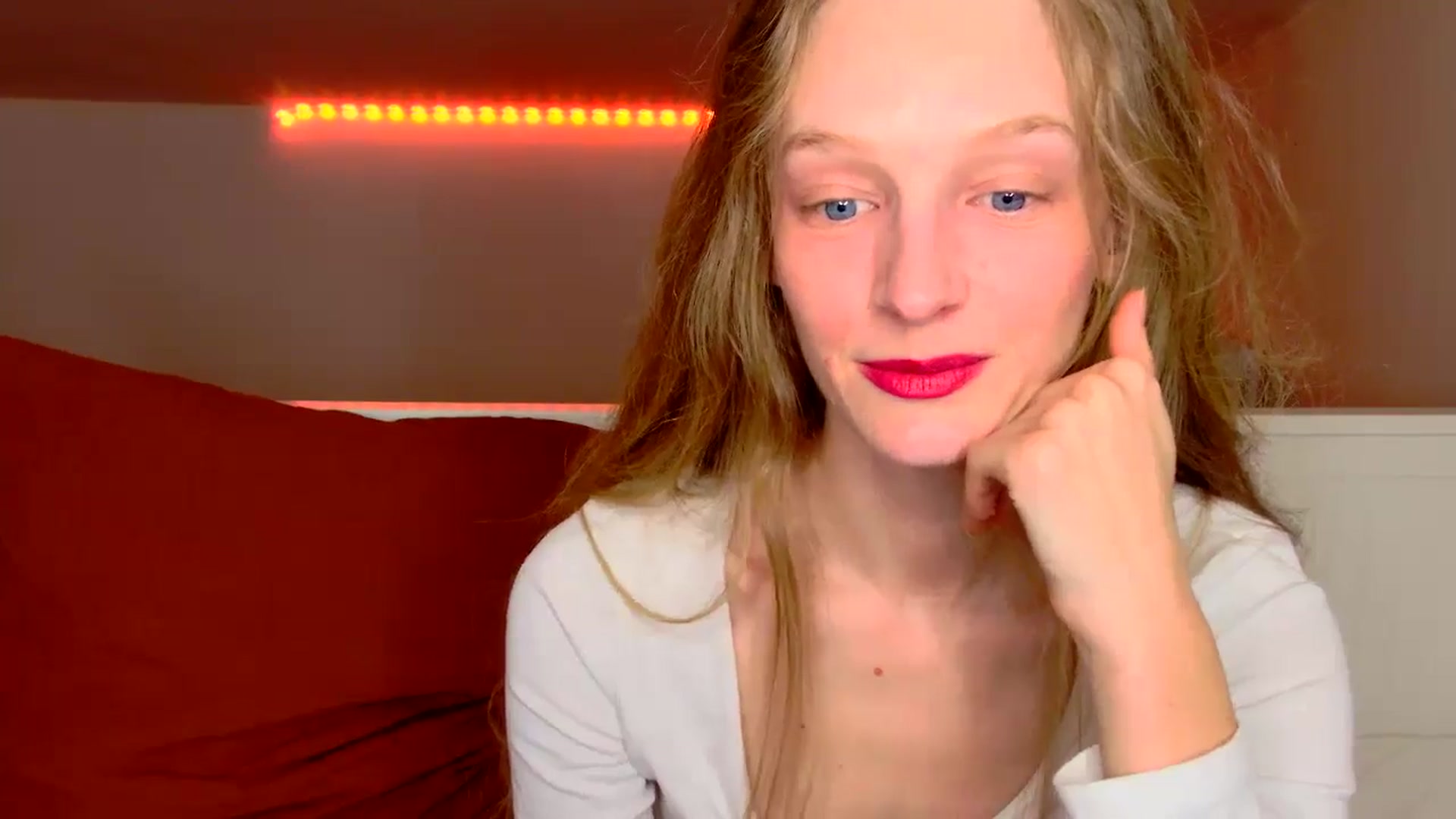 Gallery image thumbnail from Kinkywander's myfreecams stream on, 10/13/2024, 20:00 image 17 of 20