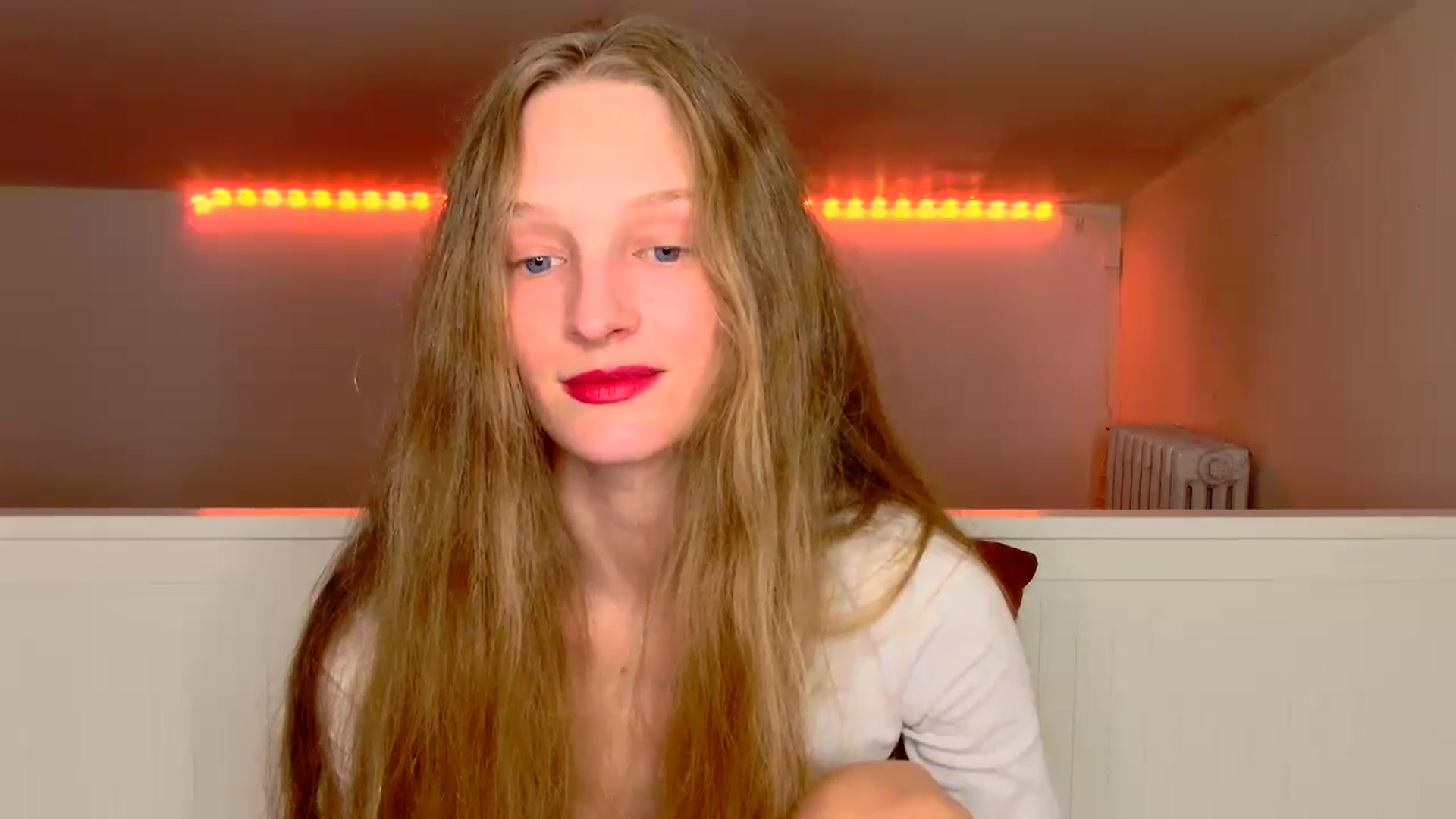 Gallery image thumbnail from Kinkywander's myfreecams stream on, 10/13/2024, 20:00 image 20 of 20