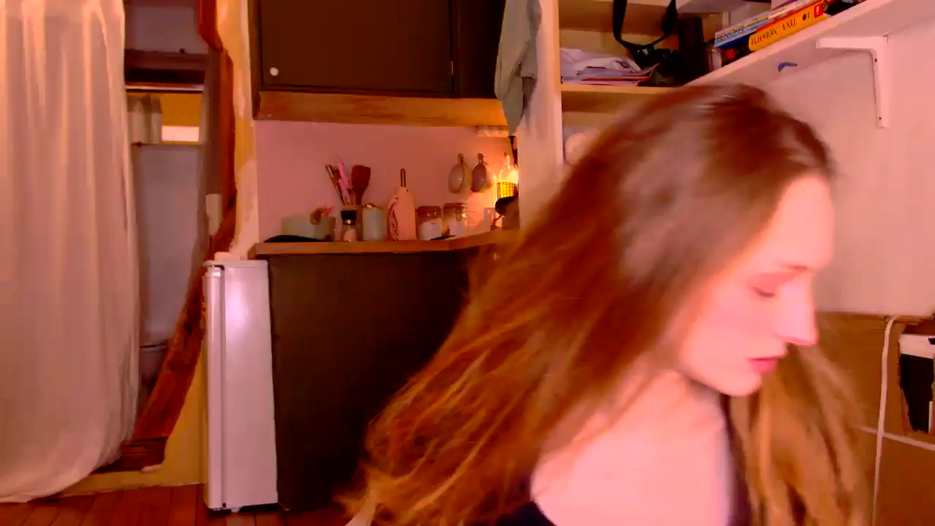 Gallery image thumbnail from Kinkywander's myfreecams stream on, 11/16/2024, 20:49 image 12 of 20