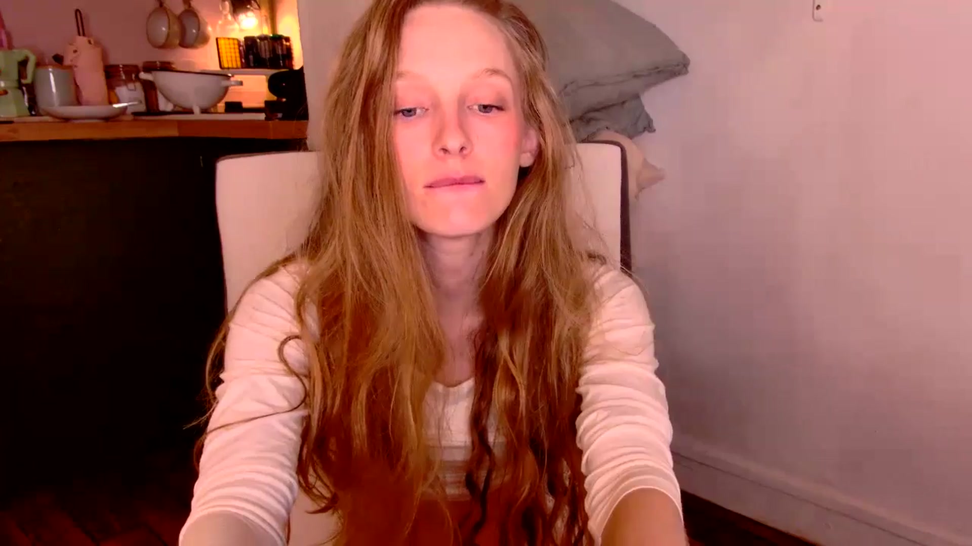 Gallery image thumbnail from Kinkywander's myfreecams stream on, 11/17/2024, 18:10 image 20 of 20