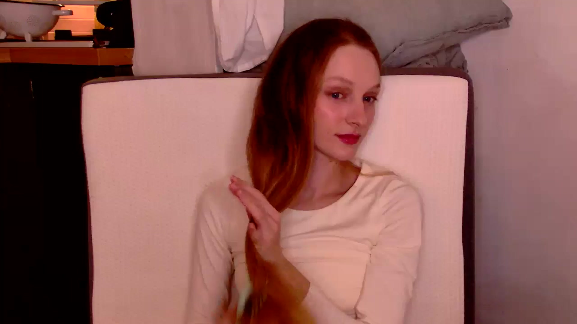 Gallery image thumbnail from Kinkywander's myfreecams stream on, 11/17/2024, 21:30 image 16 of 20