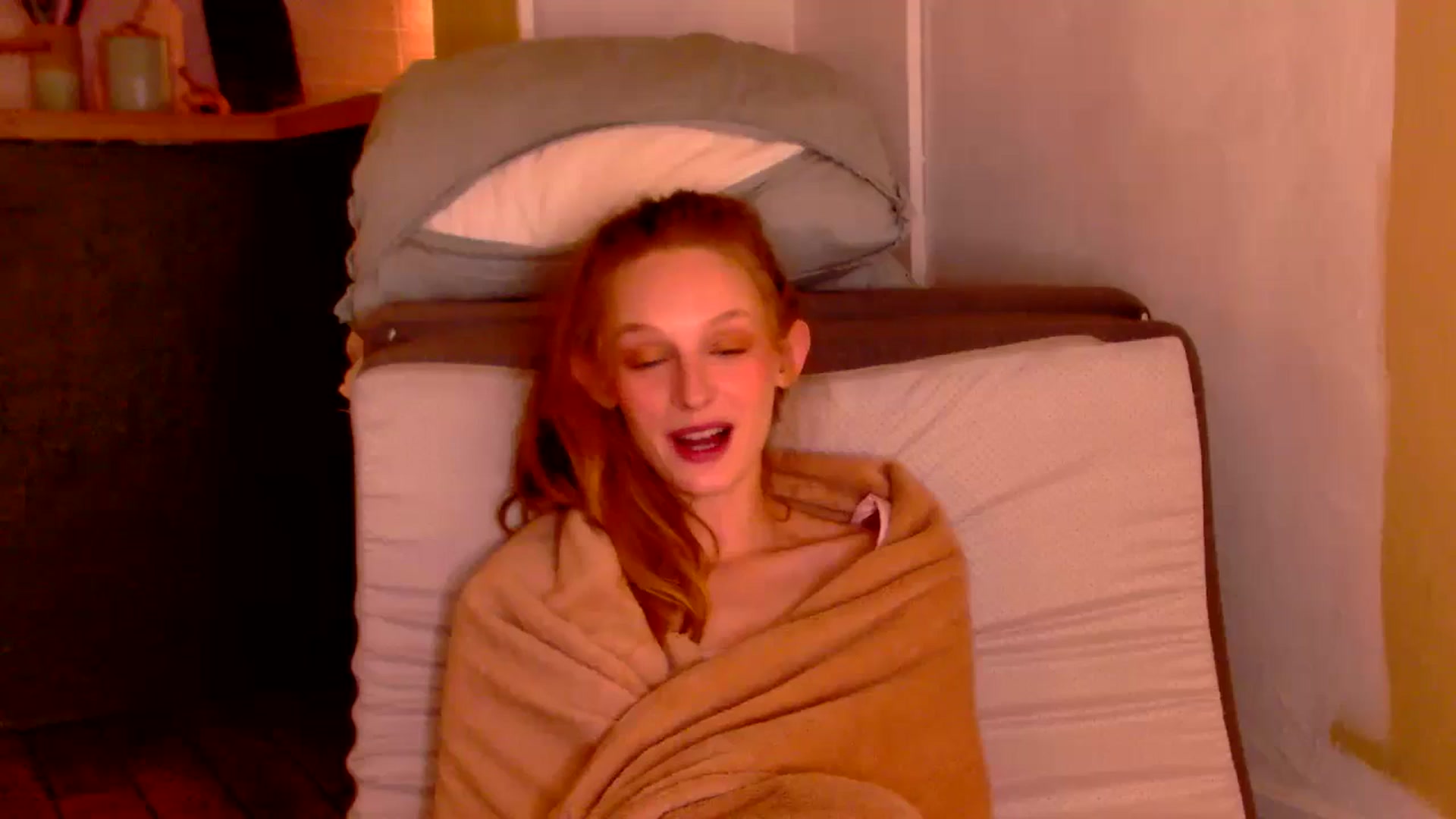 Gallery image thumbnail from Kinkywander's myfreecams stream on, 11/23/2024, 20:31 image 17 of 20