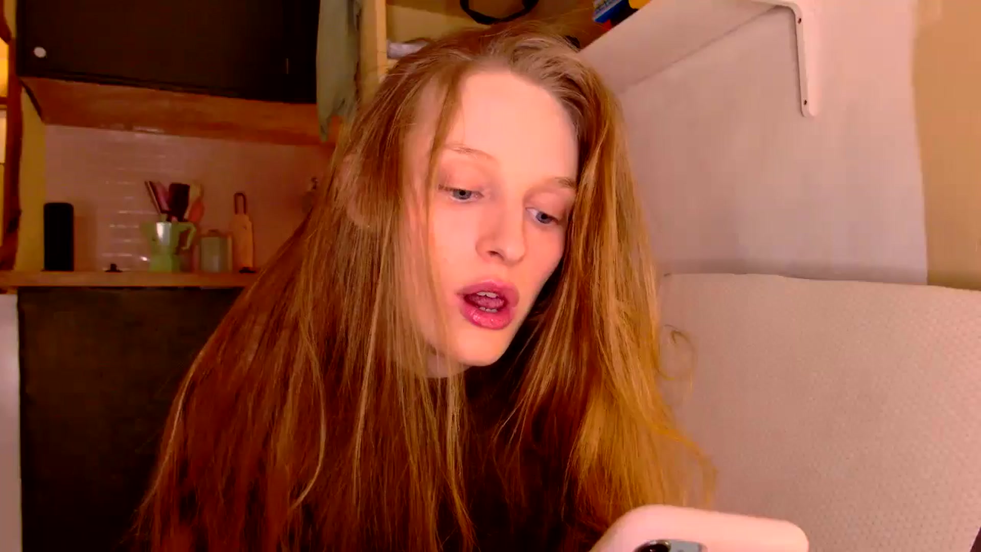 Gallery image thumbnail from Kinkywander's myfreecams stream on, 11/24/2024, 18:38 image 7 of 20