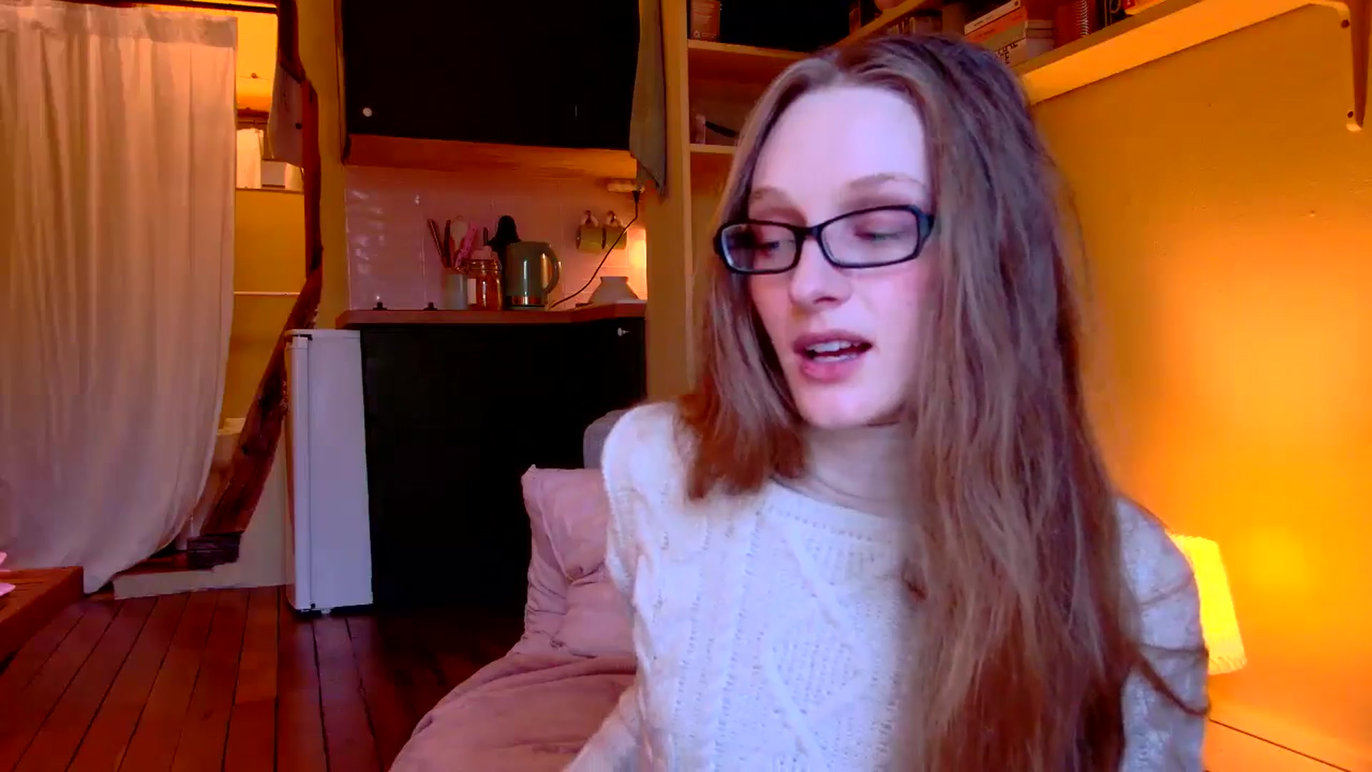 Gallery image thumbnail from Kinkywander's myfreecams stream on, 11/30/2024, 17:12 image 4 of 20