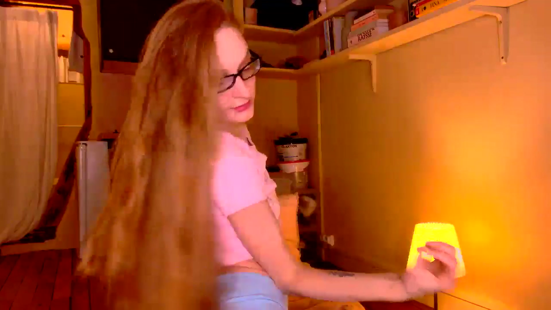 Gallery image thumbnail from Kinkywander's myfreecams stream on, 11/30/2024, 17:12 image 18 of 20
