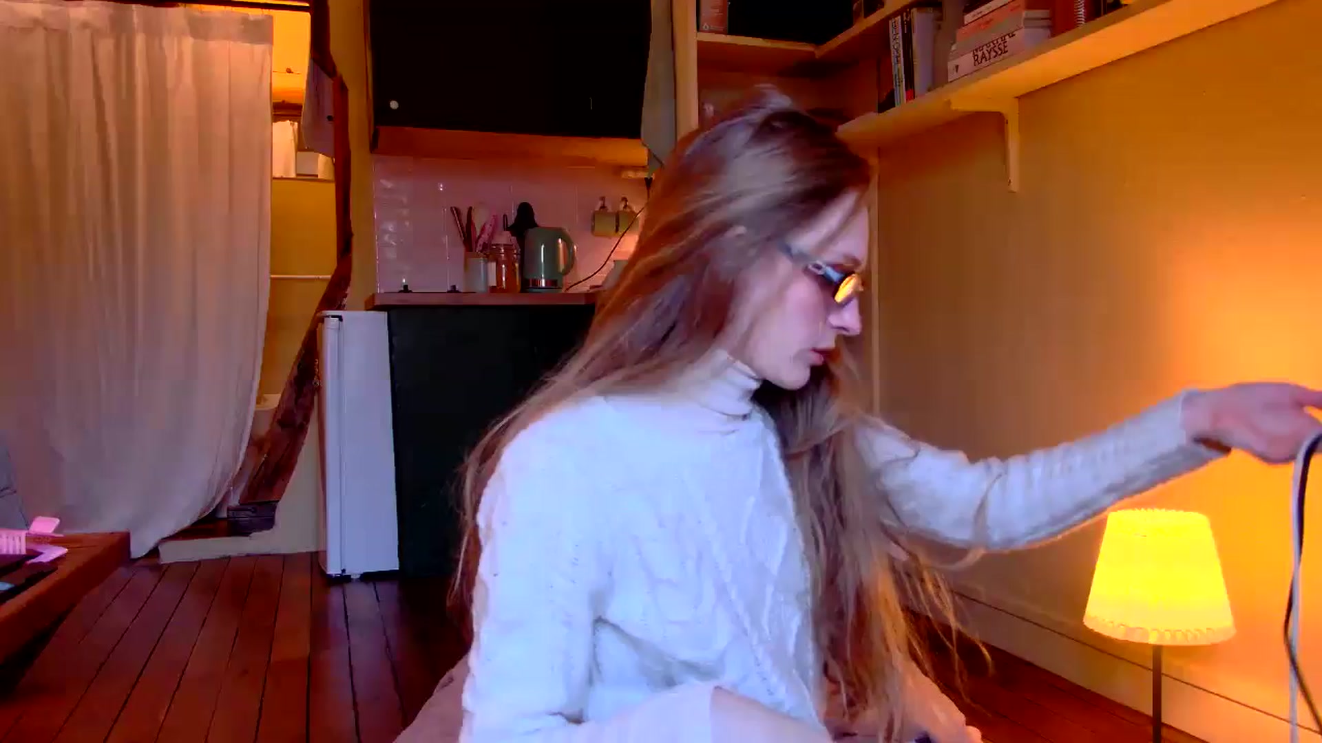 Gallery image thumbnail from Kinkywander's myfreecams stream on, 11/30/2024, 17:12 image 1 of 20