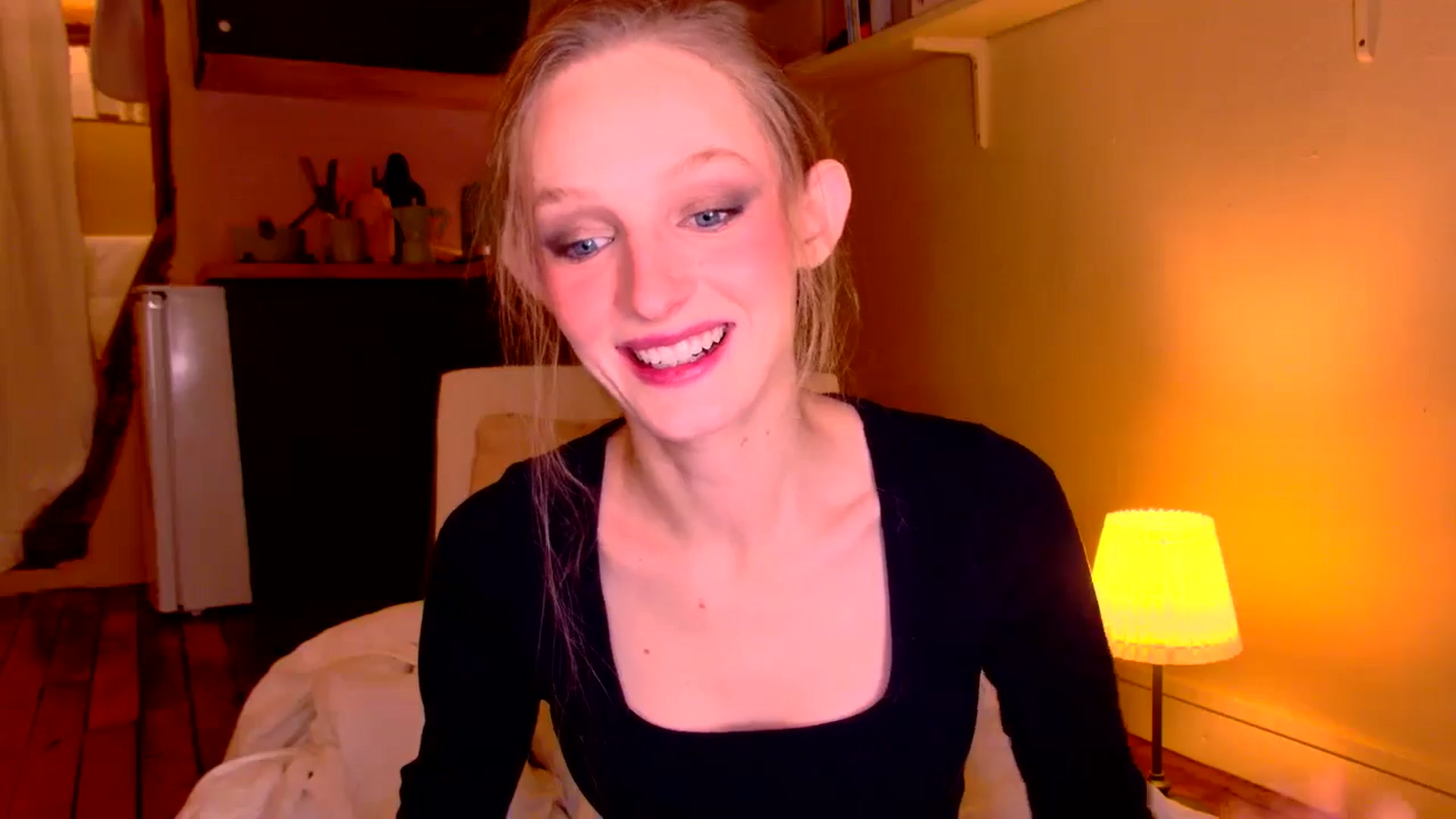 Gallery image thumbnail from Kinkywander's myfreecams stream on, 12/01/2024, 20:10 image 3 of 20