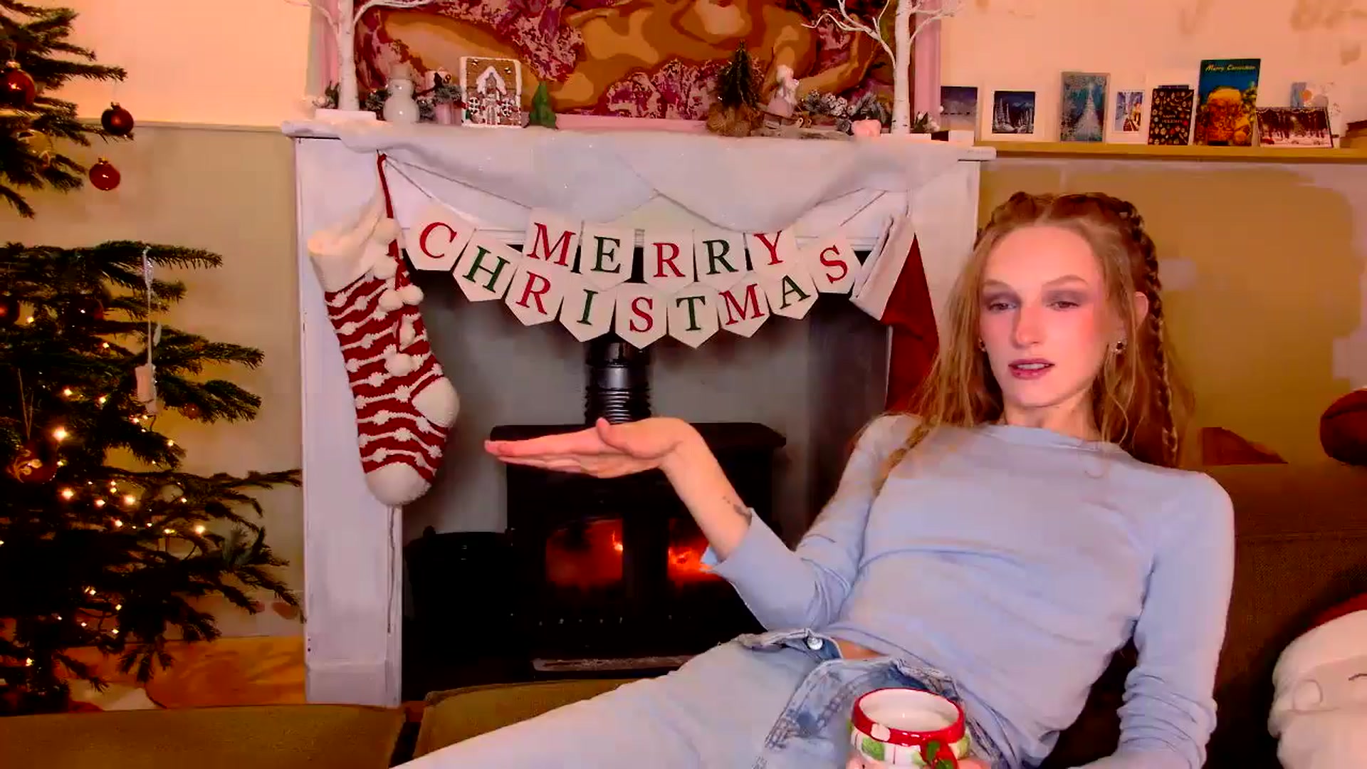 Gallery image thumbnail from Kinkywander's myfreecams stream on, 12/15/2024, 18:07 image 3 of 20