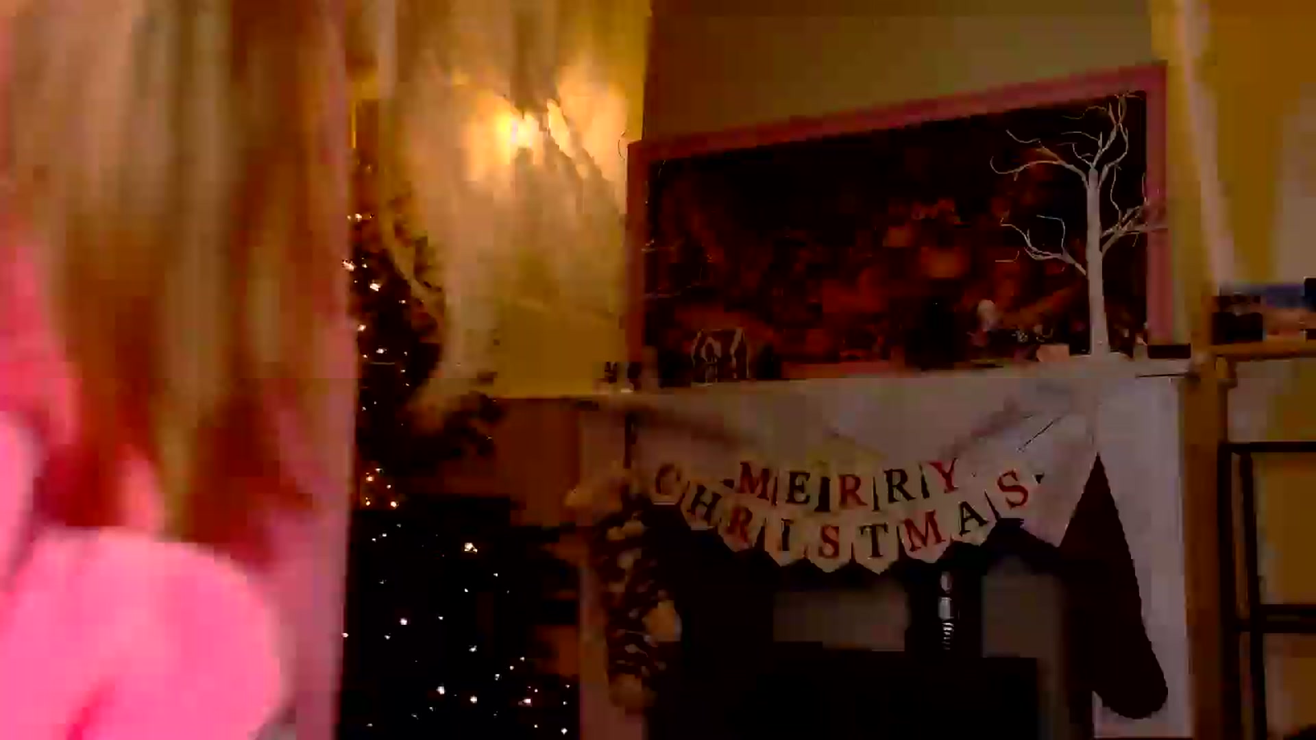 Gallery image thumbnail from Kinkywander's myfreecams stream on, 12/22/2024, 17:41 image 12 of 20