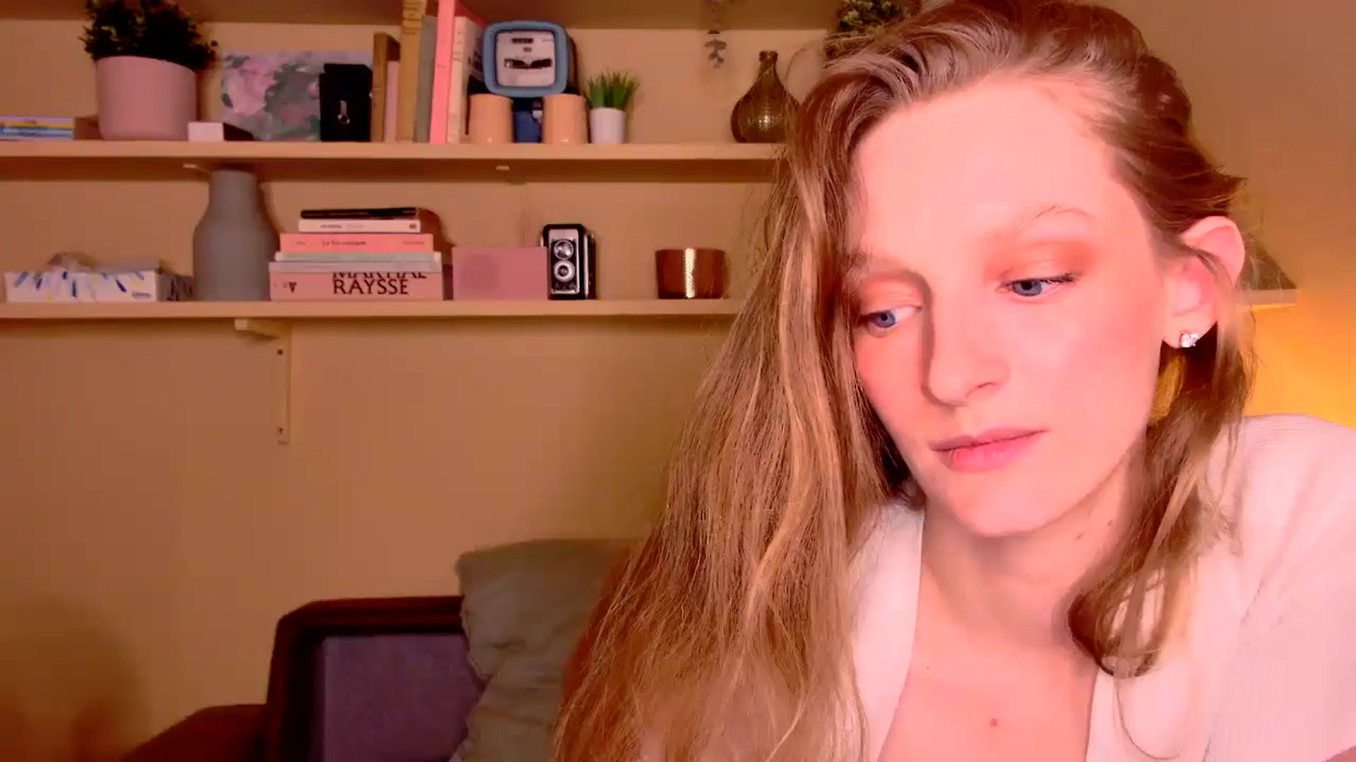 Gallery image thumbnail from Kinkywander's myfreecams stream on, 01/12/2025, 16:39 image 13 of 20
