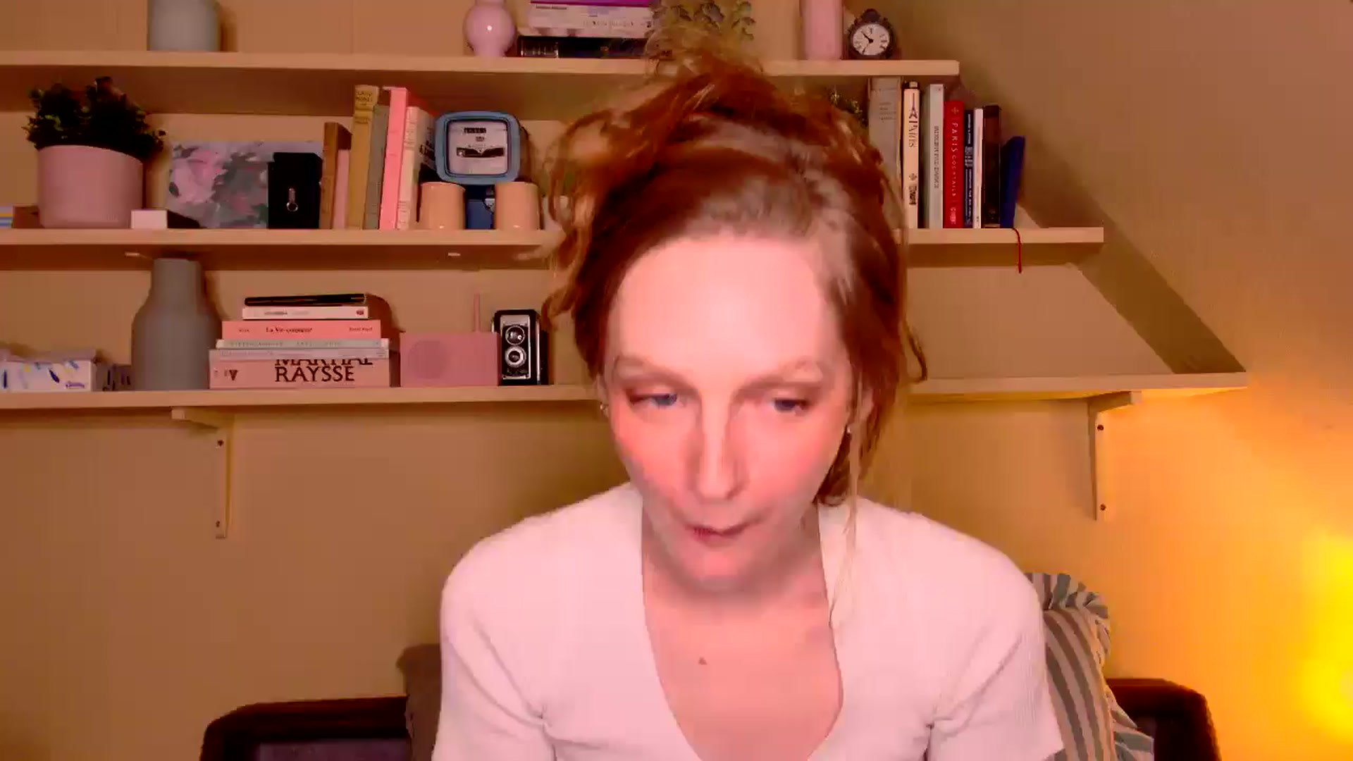 Gallery image thumbnail from Kinkywander's myfreecams stream on, 01/12/2025, 19:19 image 15 of 20