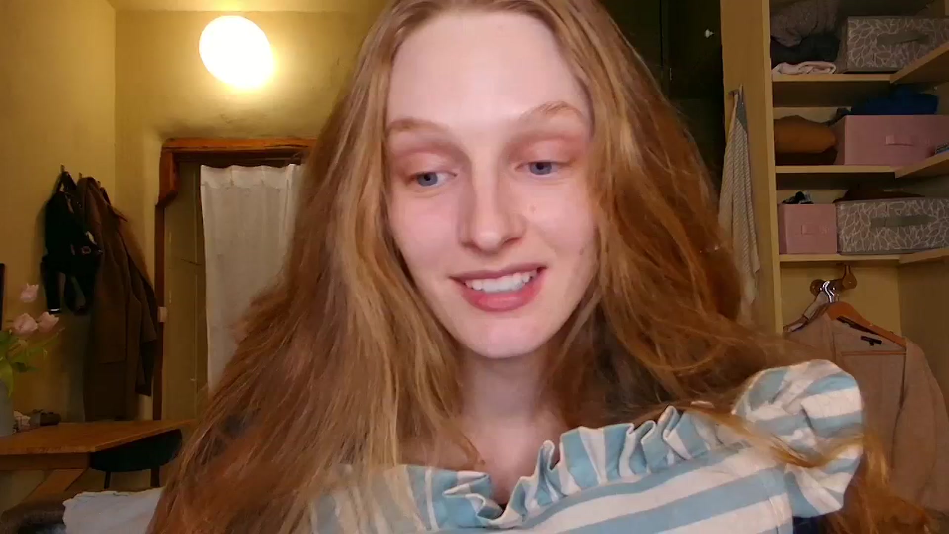 Gallery image thumbnail from Kinkywander's myfreecams stream on, 01/18/2025, 20:04 image 16 of 20