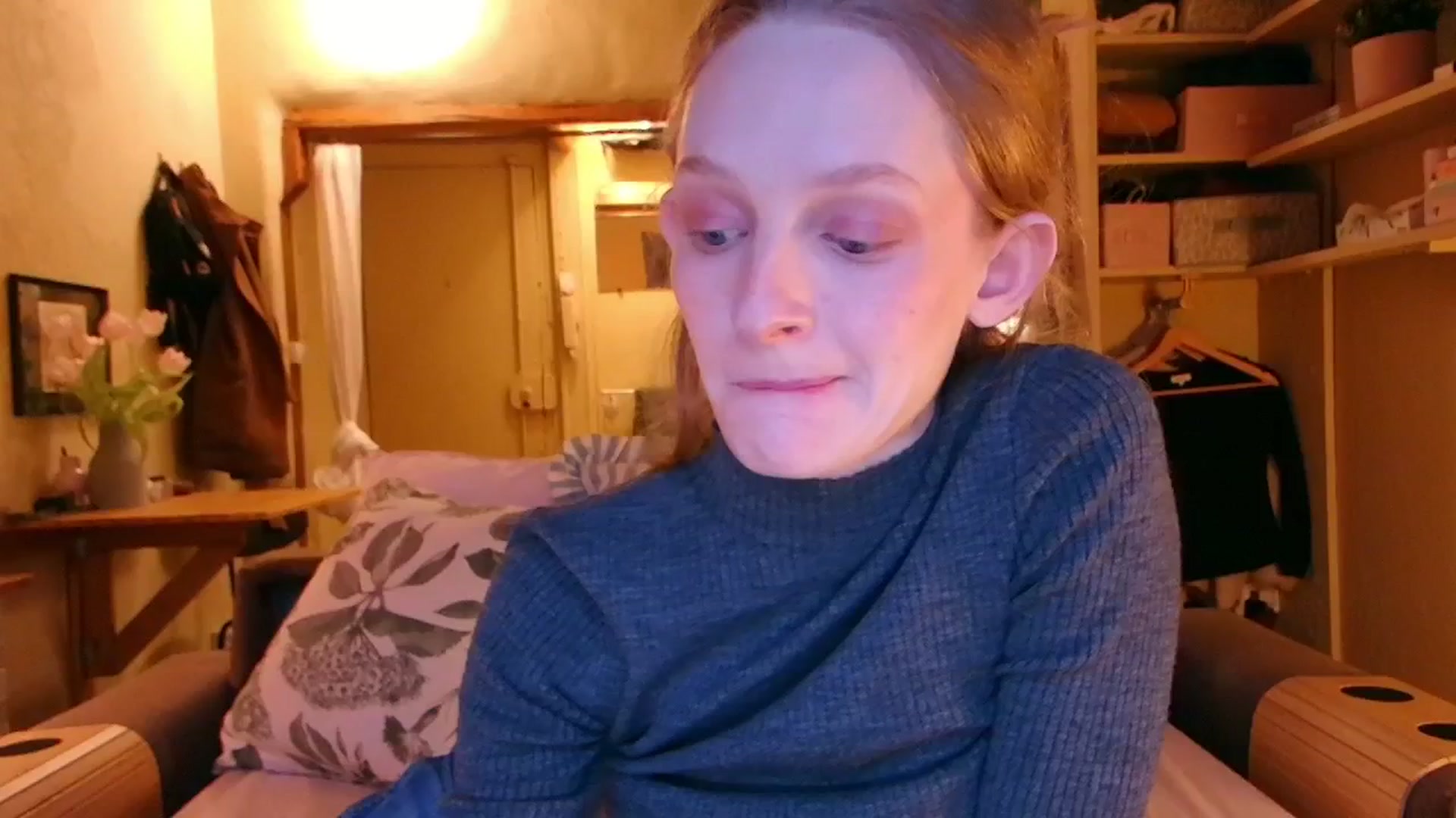 Gallery image thumbnail from Kinkywander's myfreecams stream on, 01/19/2025, 16:47 image 17 of 20
