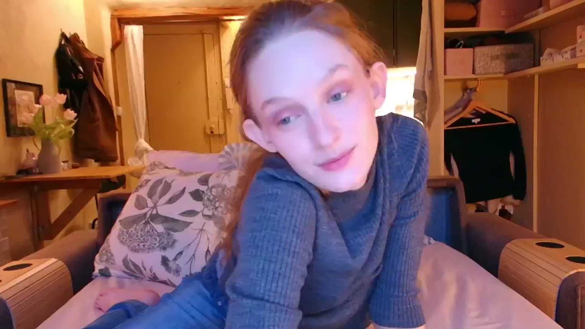Gallery image thumbnail from Kinkywander's myfreecams stream on, 01/19/2025, 16:47 image 15 of 20