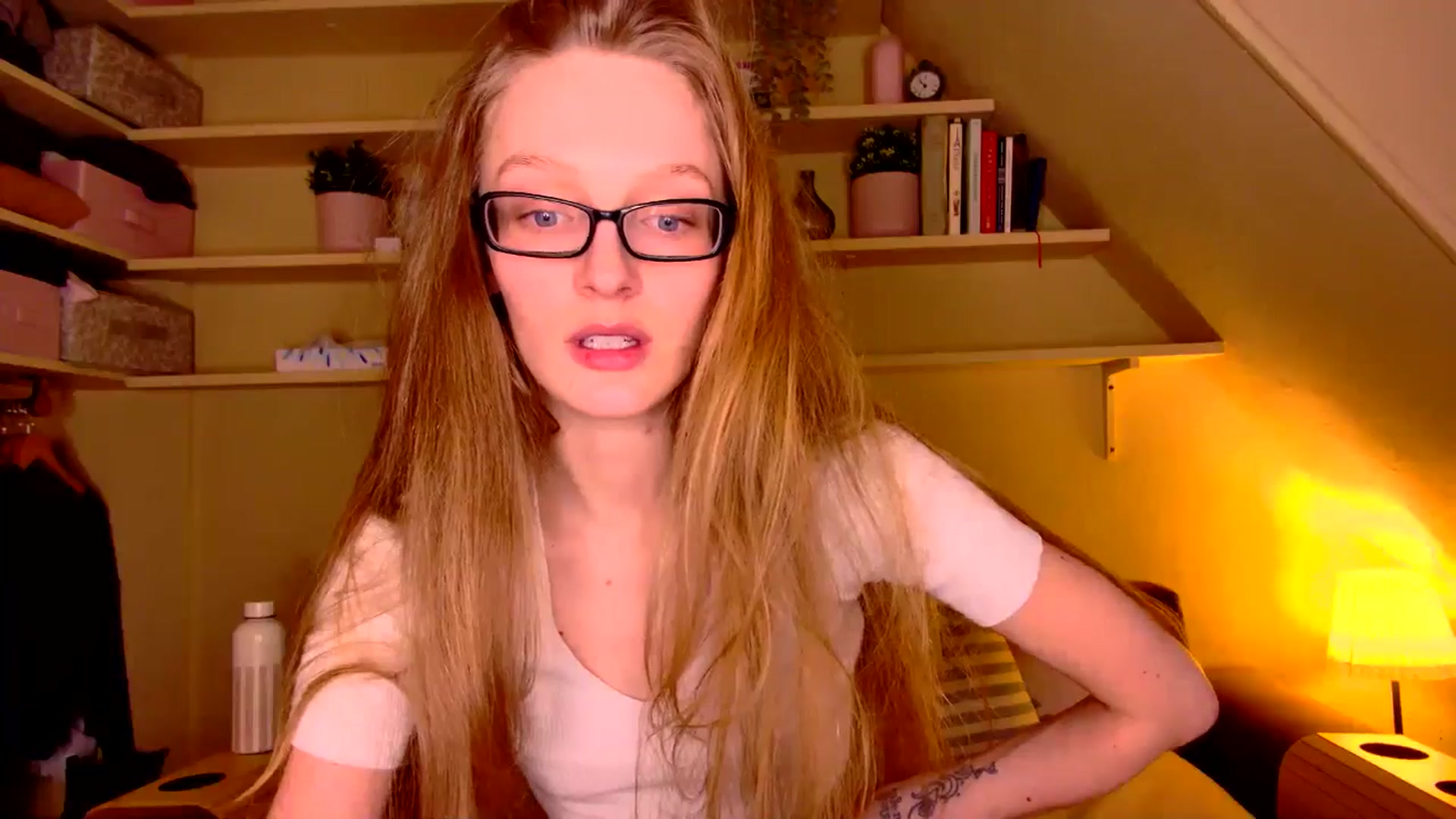 Gallery image thumbnail from Kinkywander's myfreecams stream on, 01/25/2025, 17:05 image 3 of 20