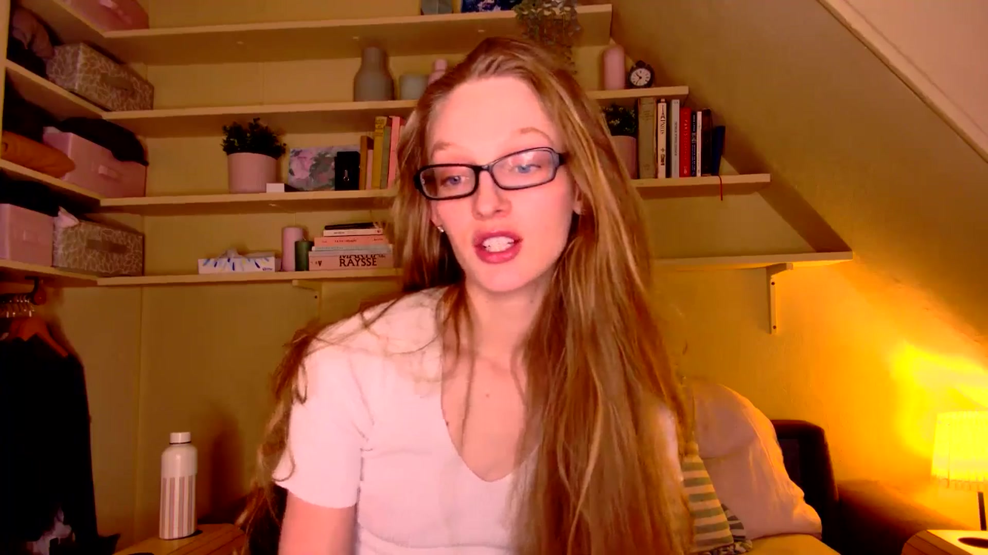 Gallery image thumbnail from Kinkywander's myfreecams stream on, 01/25/2025, 17:05 image 10 of 20