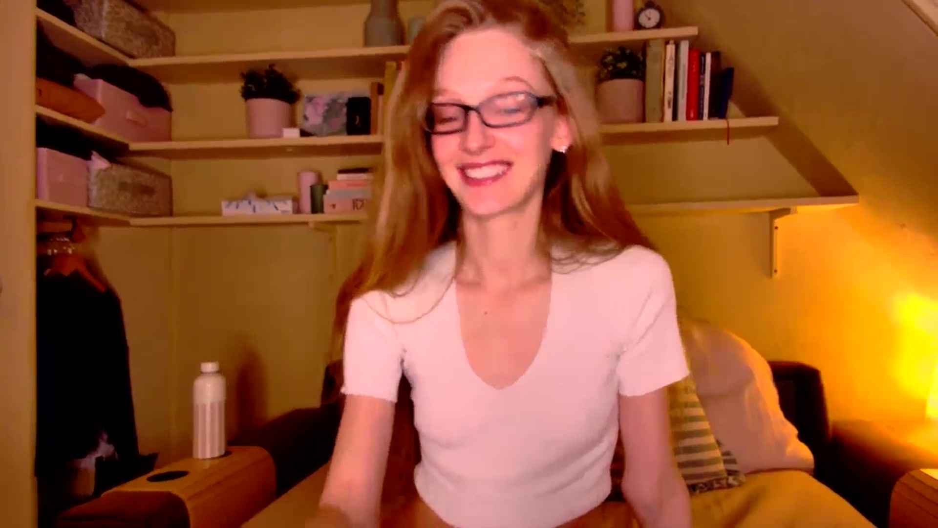 Gallery image thumbnail from Kinkywander's myfreecams stream on, 01/25/2025, 17:05 image 8 of 20