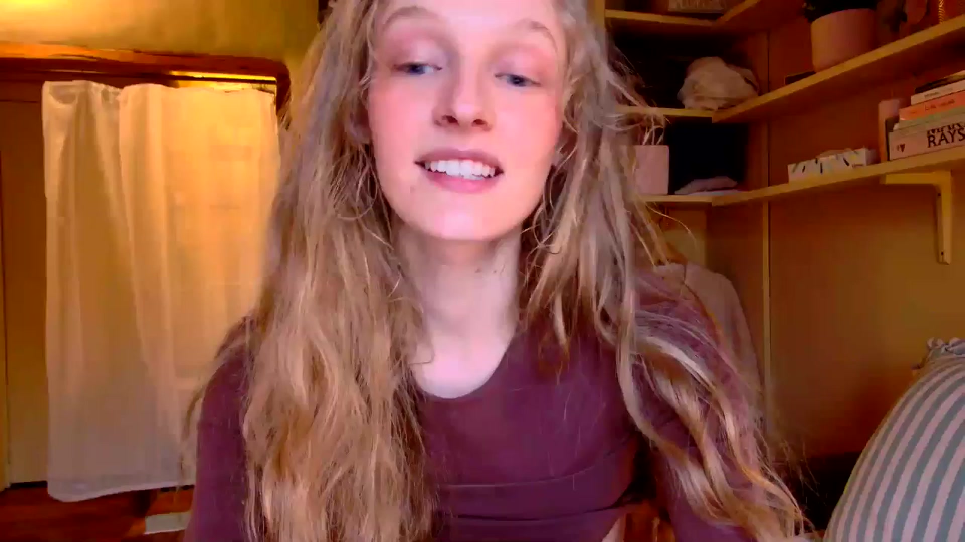Gallery image thumbnail from Kinkywander's myfreecams stream on, 02/01/2025, 18:52 image 4 of 20