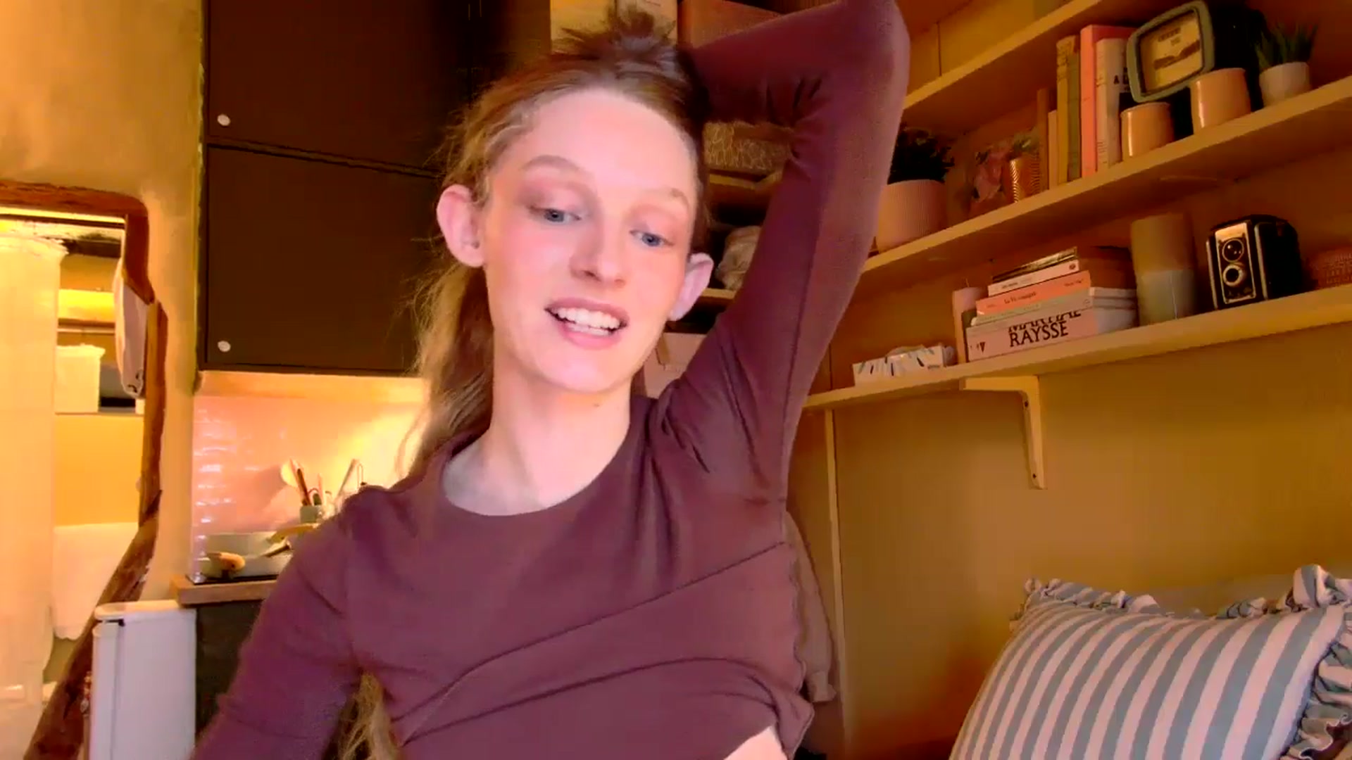 Gallery image thumbnail from Kinkywander's myfreecams stream on, 02/01/2025, 18:52 image 5 of 20