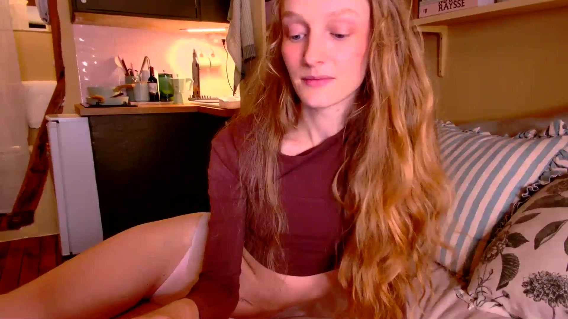 Gallery image thumbnail from Kinkywander's myfreecams stream on, 02/01/2025, 18:52 image 12 of 20